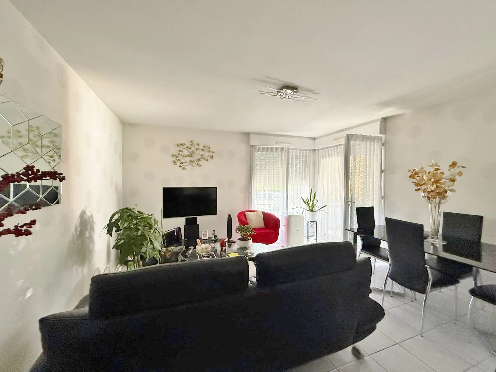 Appartement T3 avec loggia et parking à Tournefeuille proche centre-ville 