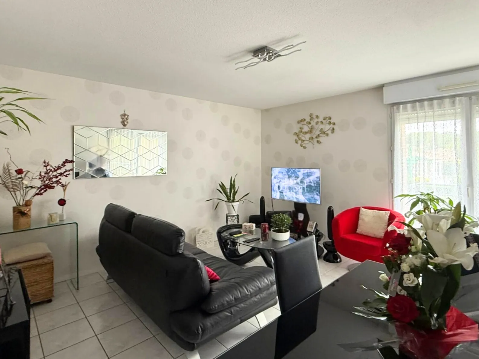 Appartement T3 avec loggia et parking à Tournefeuille proche centre-ville 