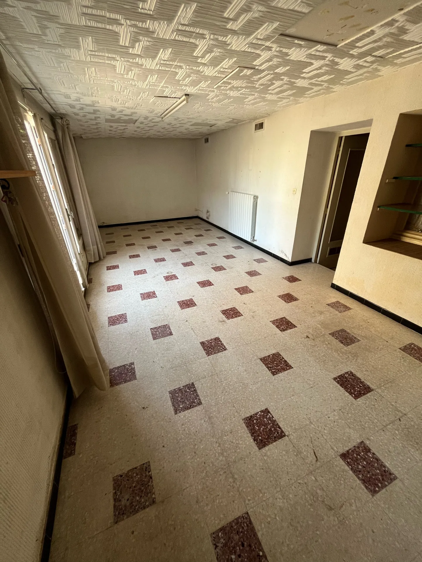 Maison 155 m² à Capestang avec jardin, terrasse et grand garage 