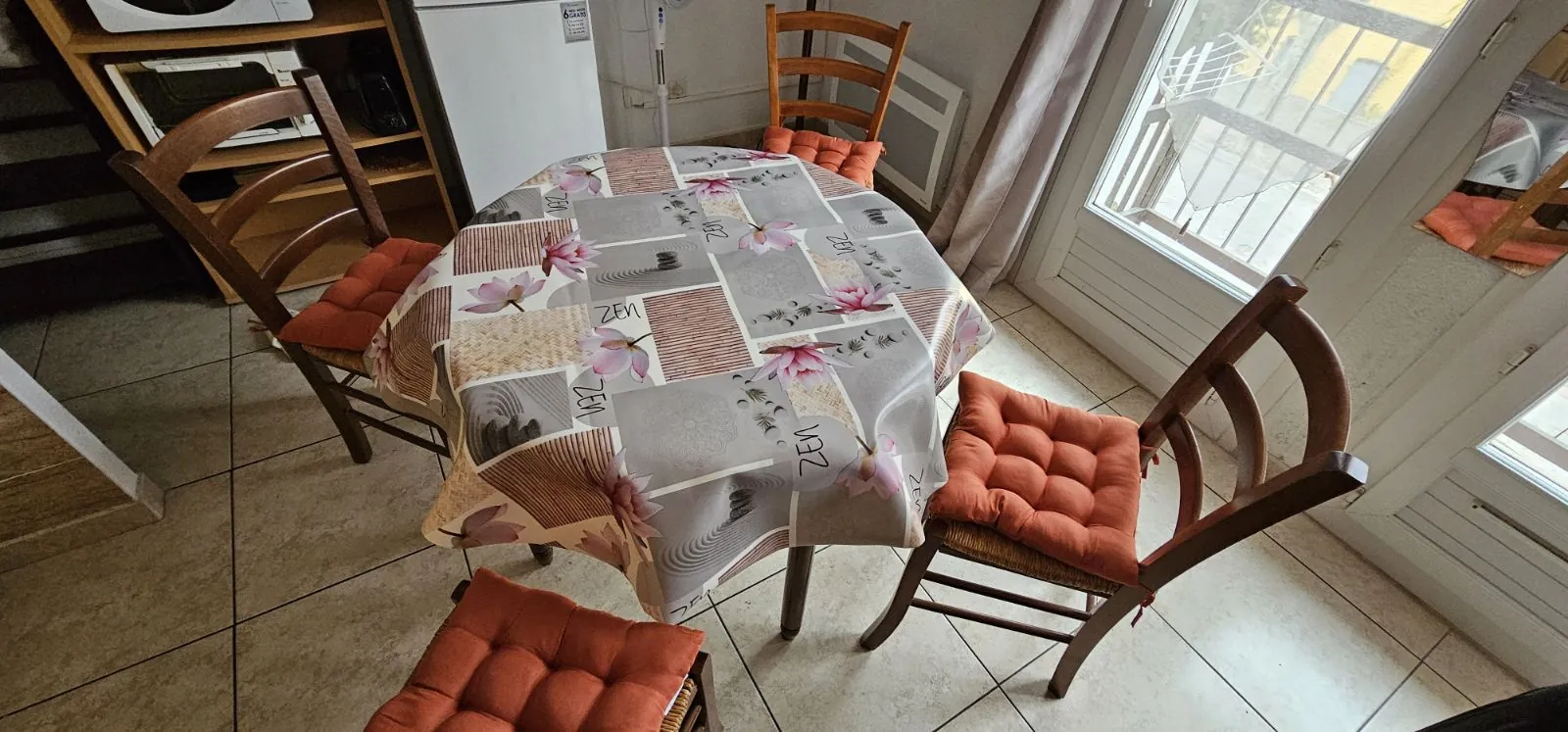 Studio meublé à vendre à Amélie-les-Bains, idéal investissement ou pied-à-terre à 50m des thermes 