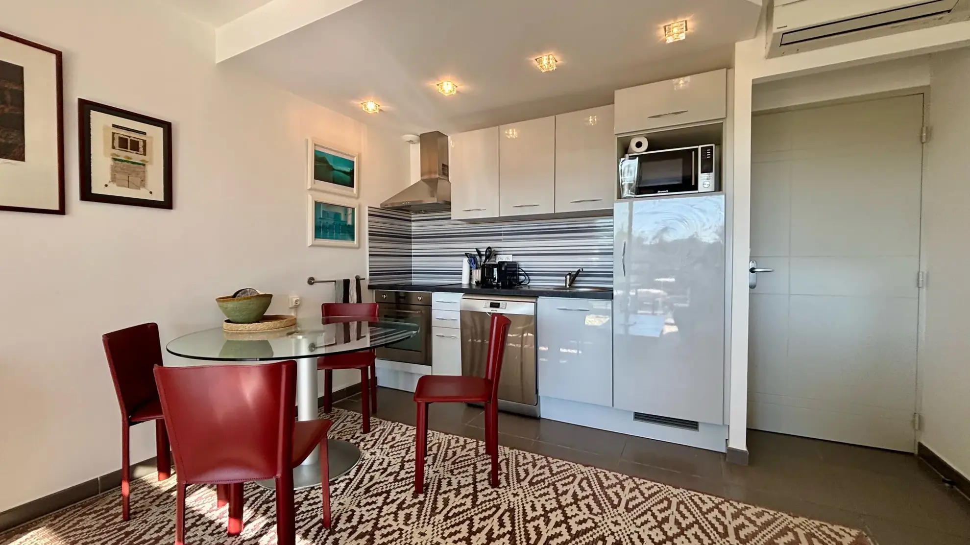 Appartement T3 lumineux avec terrasse et parking à Saint-Cyprien-Plage 