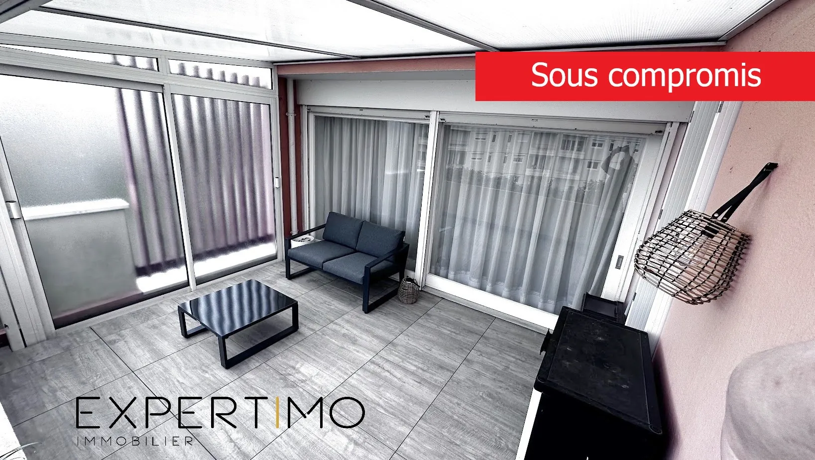 Appartement F2 avec terrasse et parking en résidence sécurisée à Poitiers
