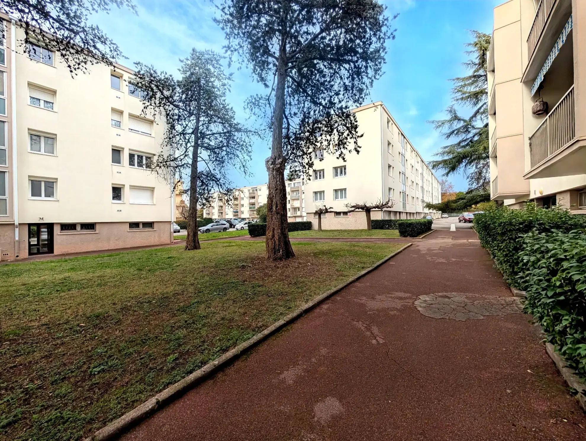 Appartement 4 pièces à rénover avec garage à Castelnau-Le-Lez - 87 m² 