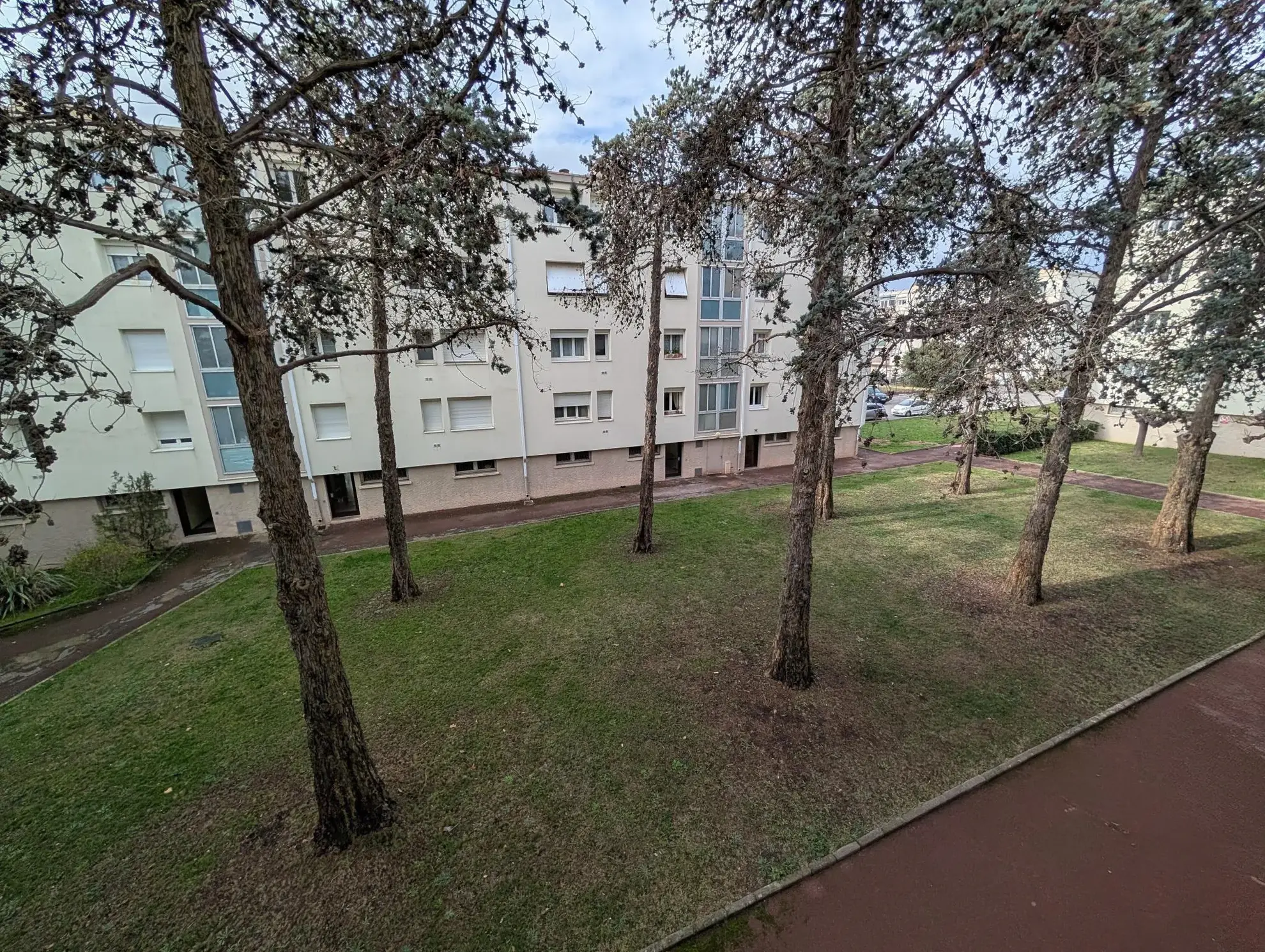 Appartement 4 pièces à rénover avec garage à Castelnau-Le-Lez - 87 m² 