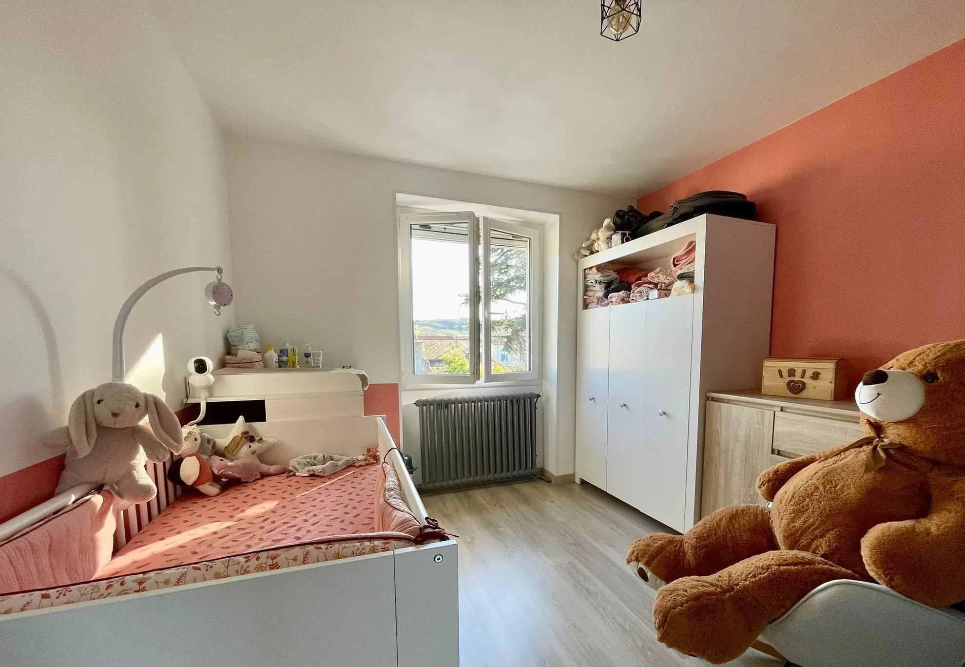 Maison écologique de 70m² à Anneyron avec terrasse et panneaux solaires 