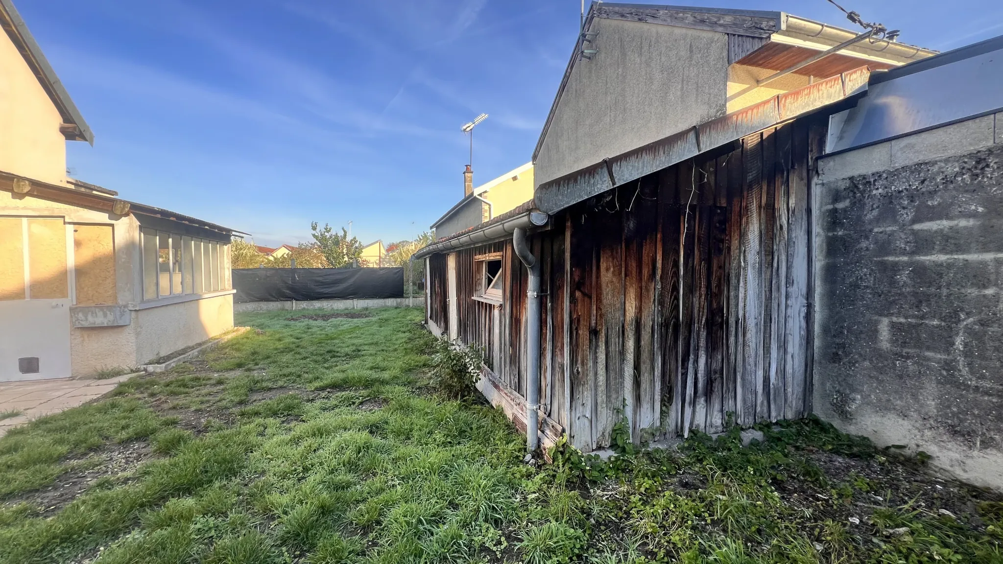Maison à vendre à Troyes de 73,5 m² avec 4 chambres, jardin, proche commodités 