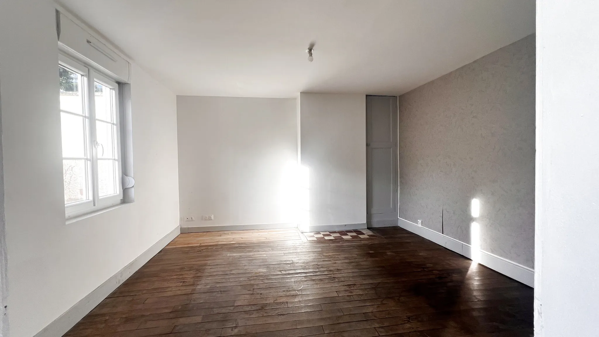 Maison à vendre à Troyes de 73,5 m² avec 4 chambres, jardin, proche commodités 