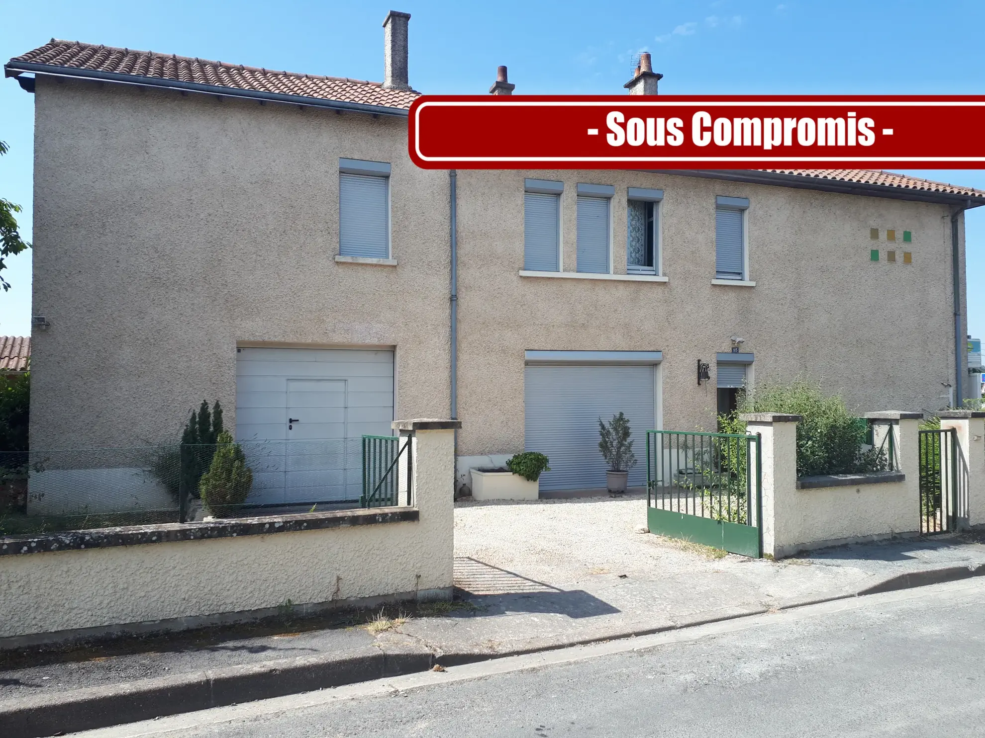 Maison individuelle de 166m² avec jardin, garage et terrasse - Chatellerault