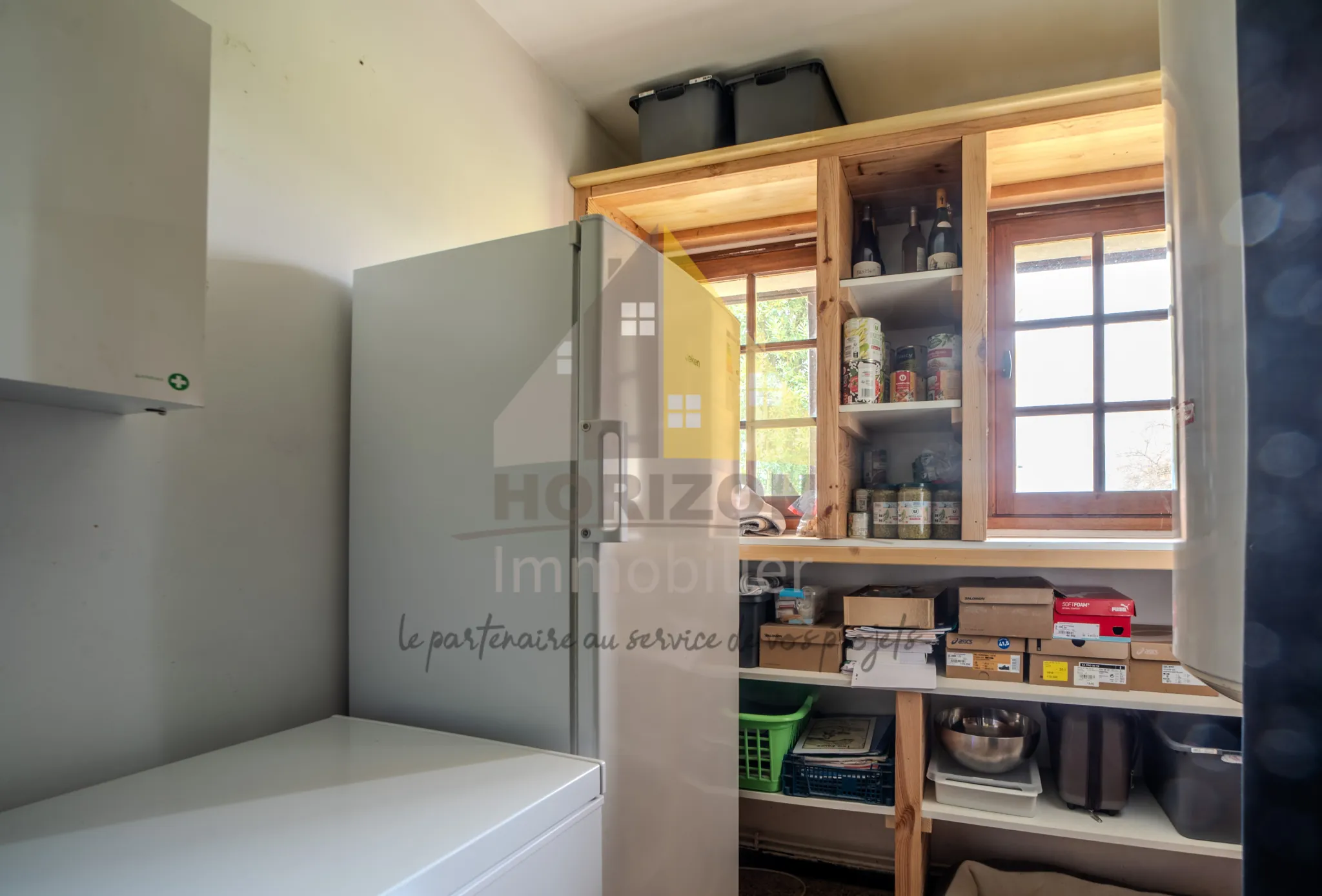 Ferme rénovée avec dépendances et grand terrain à Bletterans 