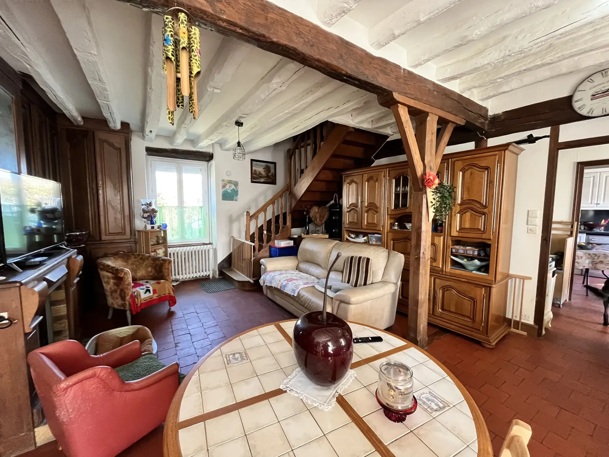 Charmante maison de village à vendre près de MER (41500), grand espace, dépendances et terrain arboré 