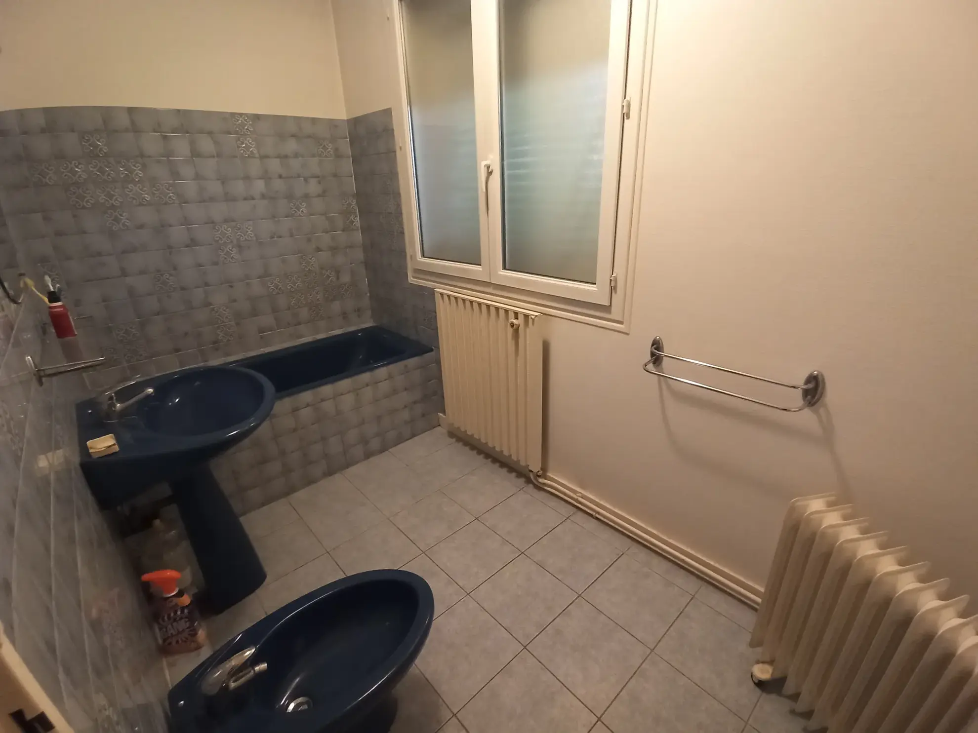 Maison mitoyenne à vendre de 106 m2 avec jardin et garage à Castres 