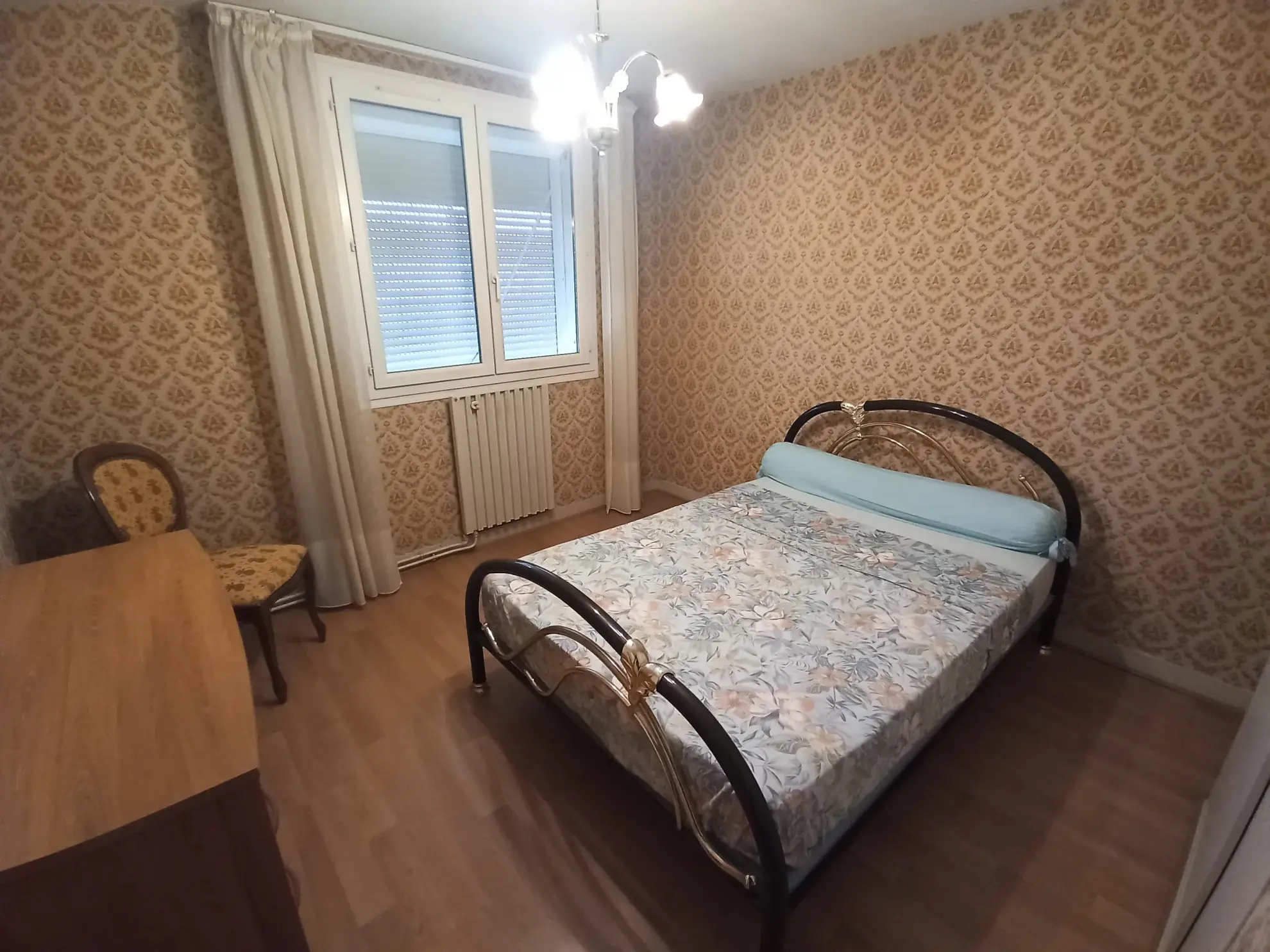 Maison mitoyenne à vendre de 106 m2 avec jardin et garage à Castres 