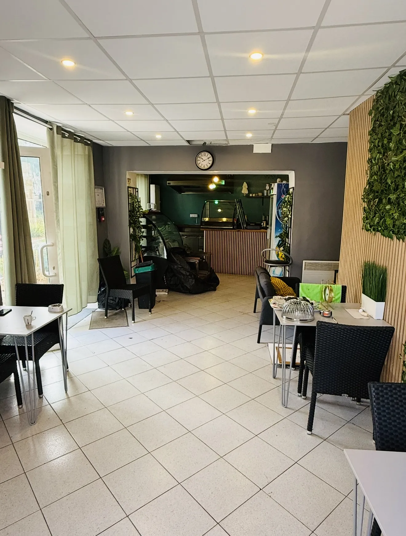 Immeuble mixte à Lunel – Opportunité rare à proximité de Montpellier et Nîmes 