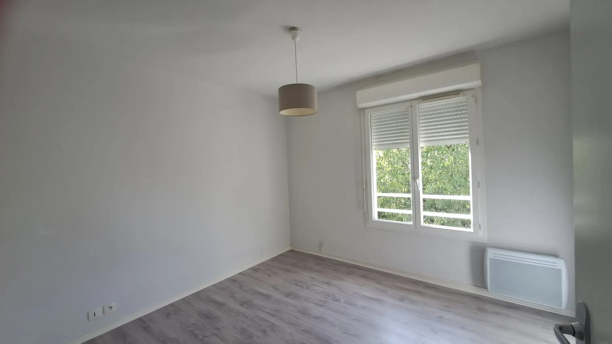 Maison 3 pièces avec terrasse et jardin à Villeneuve-sur-Lot, secteur sécurisé 