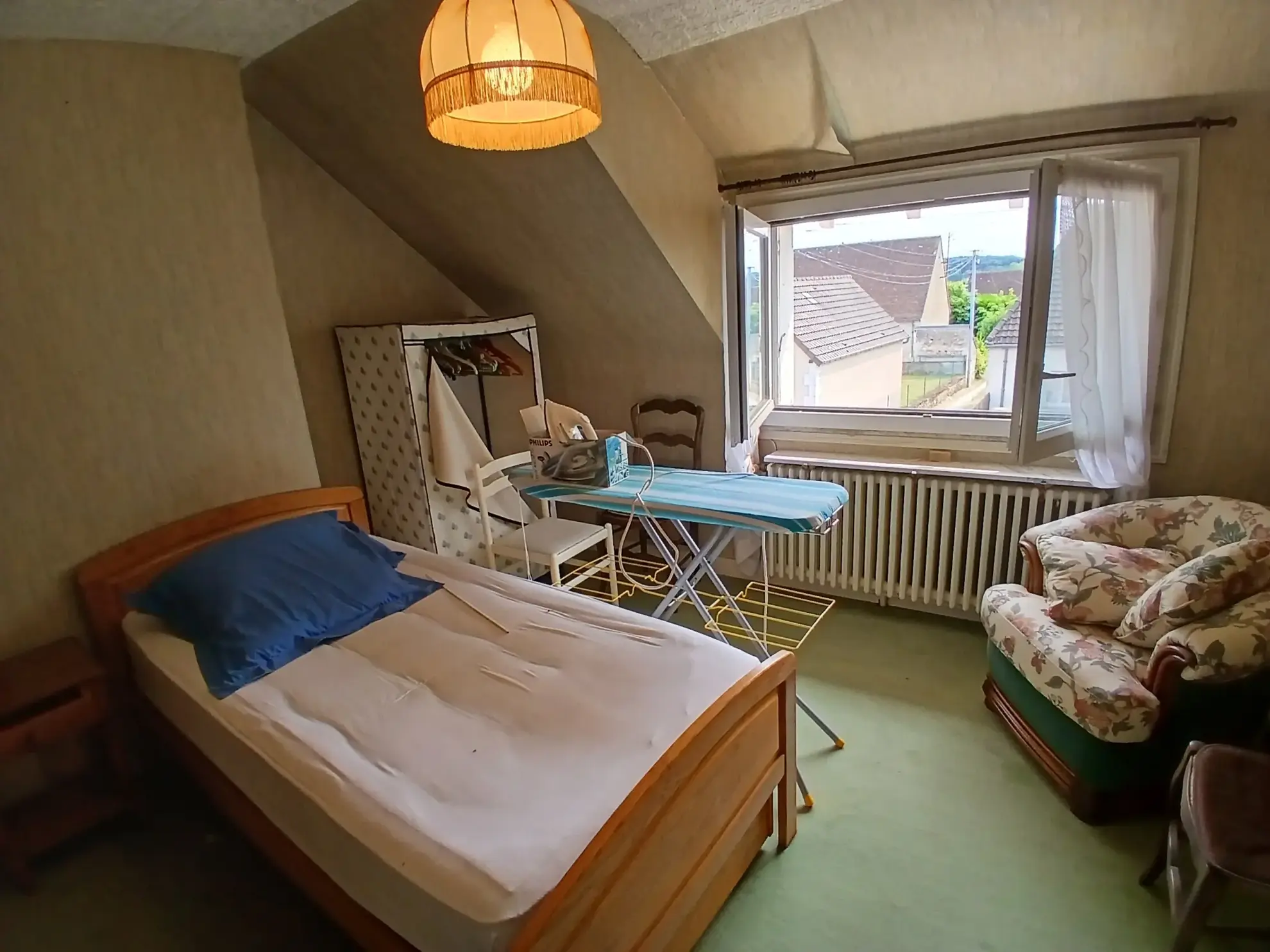 Maison de ville à vendre à Villiers-sur-Loir proche de Vendôme, 63 m² avec terrasse et garage 