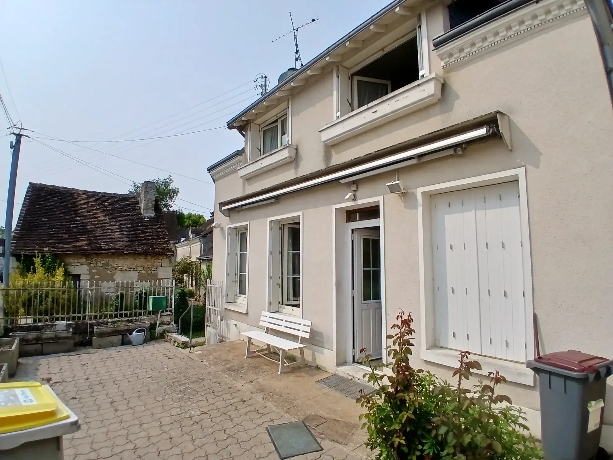 Maison de ville à vendre à Villiers-sur-Loir proche de Vendôme, 63 m² avec terrasse et garage 