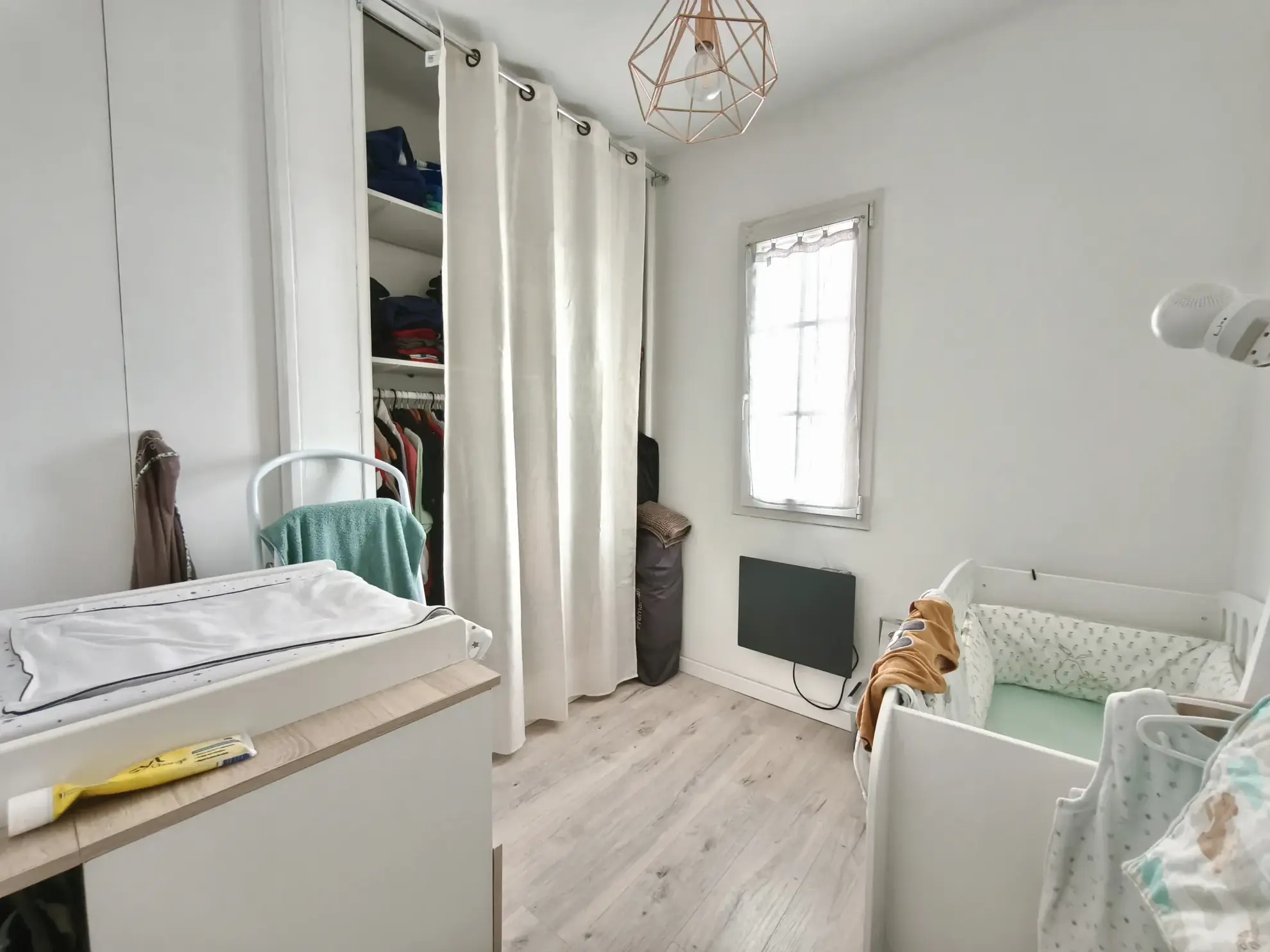 Appartement T3 traversant Est-Ouest à La Seyne-sur-Mer, faible charges et rénové 