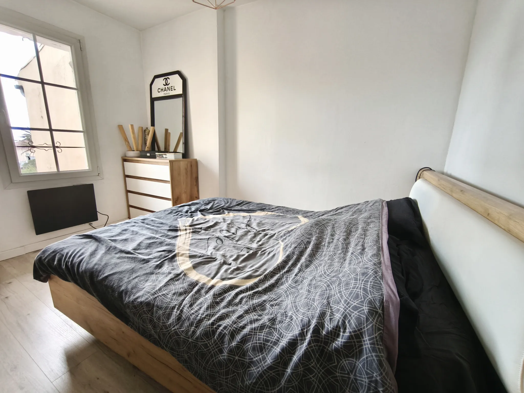 Appartement T3 traversant Est-Ouest à La Seyne-sur-Mer, faible charges et rénové 