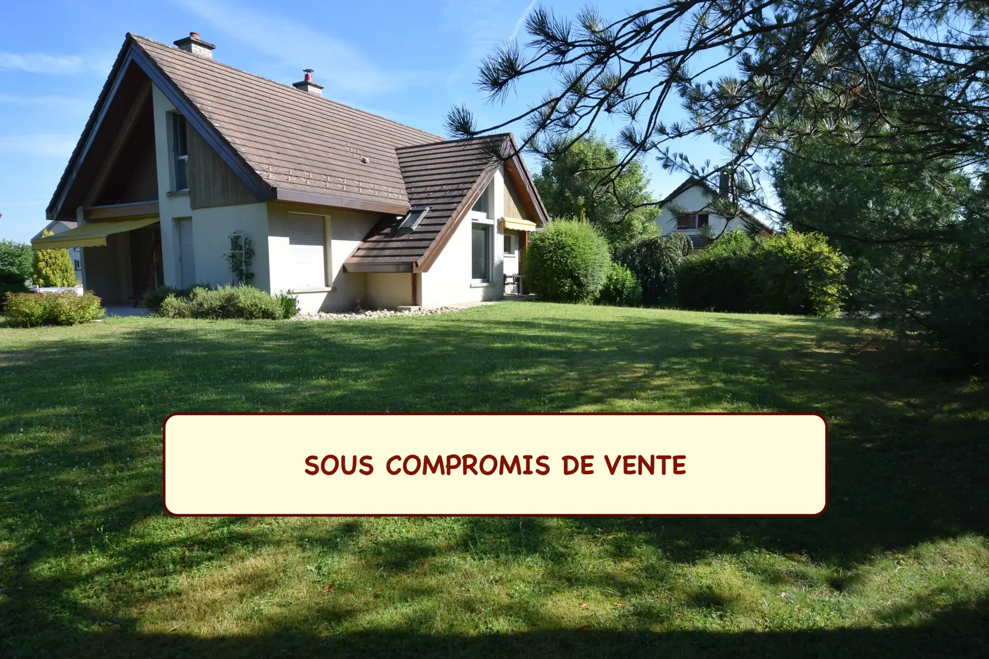 Belle maison d'architecte avec jardin et terrasses à L'Isle-sur-le-Doubs