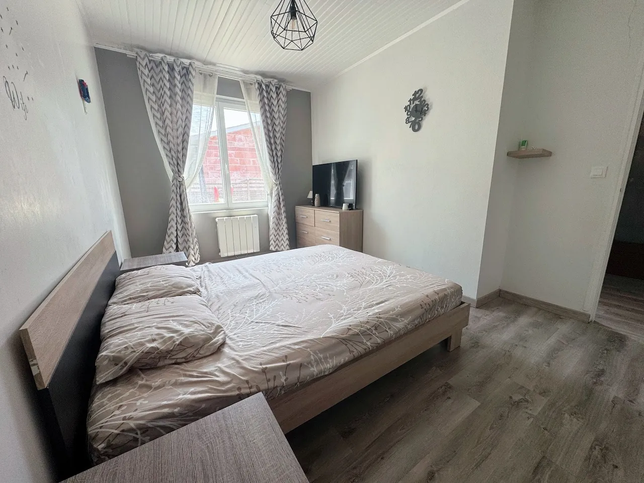 Maison 4 pièces de 124 m² avec terrasse couverte et jardin à Fargues 