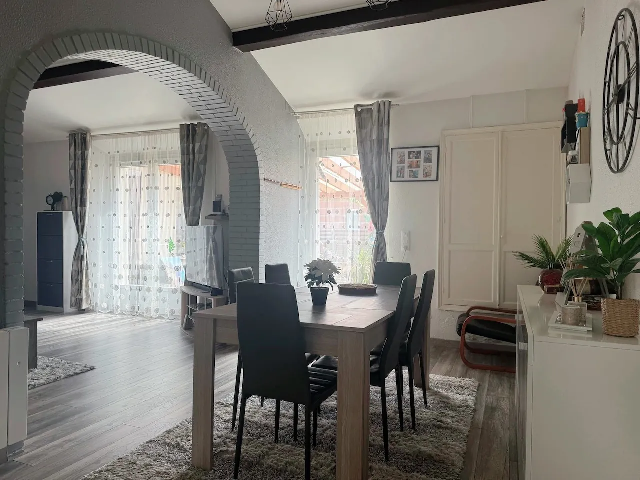 Maison 4 pièces de 124 m² avec terrasse couverte et jardin à Fargues 