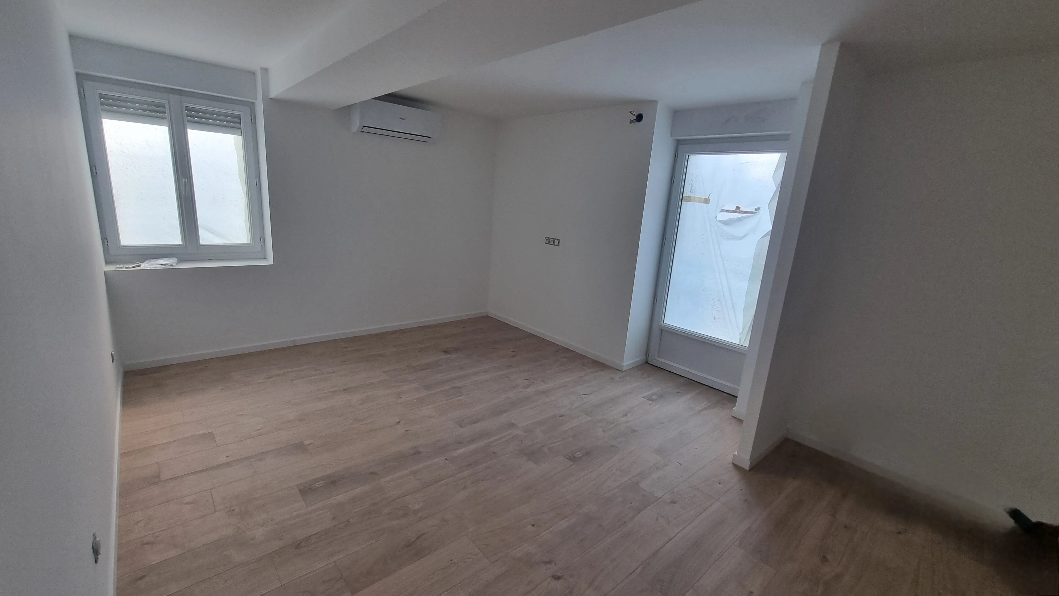 Maison à vendre à Vougy - 159 m² avec extérieur, proche Roanne 