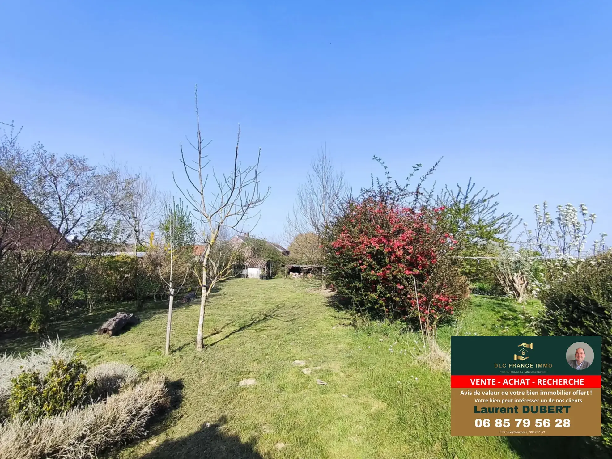 Maison semi-plain-pied à vendre à Berlaimont sur terrain arboré 