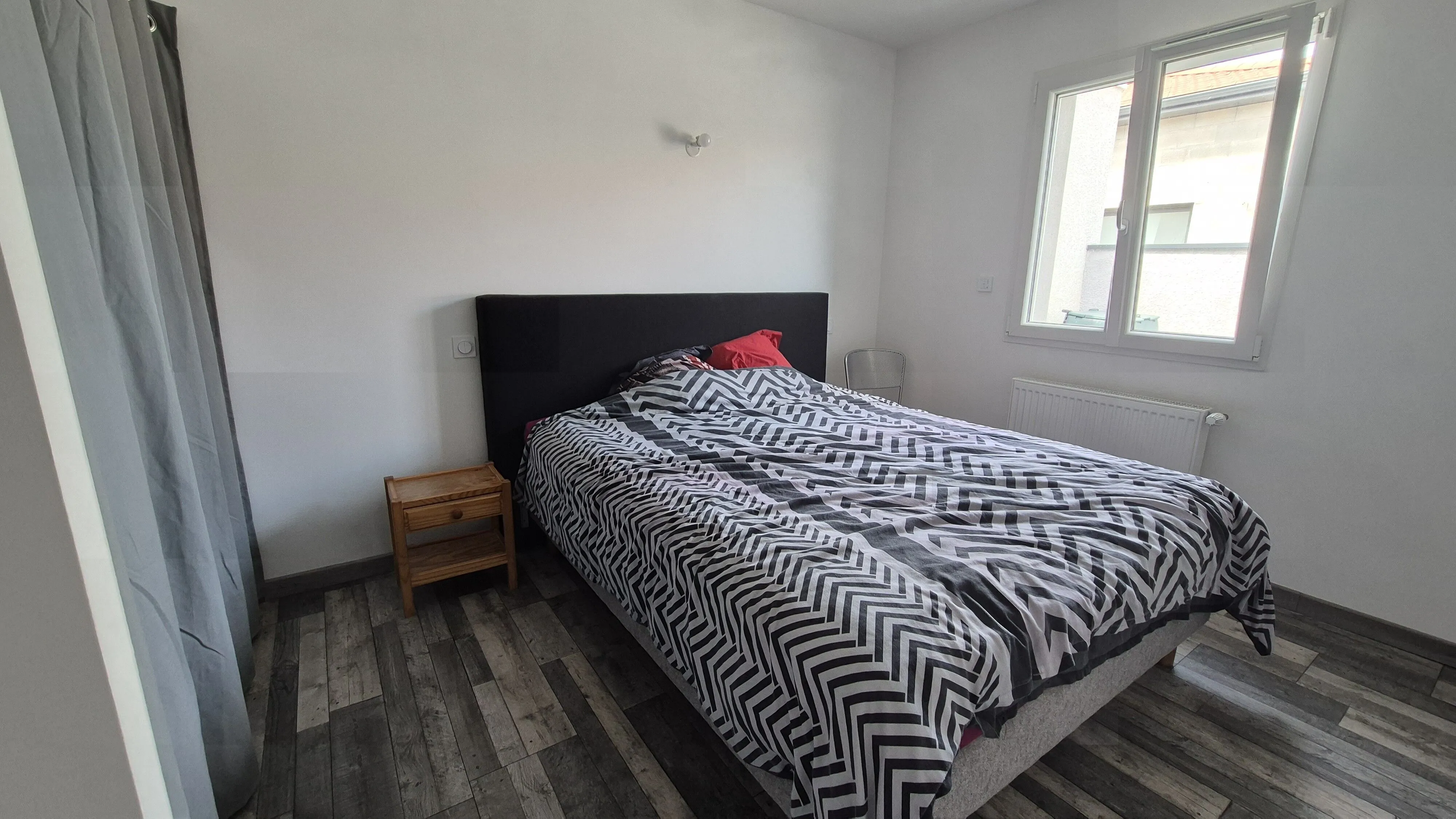 Maison moderne de 86 m² à Roanne avec terrasse et garage près de la Loire 