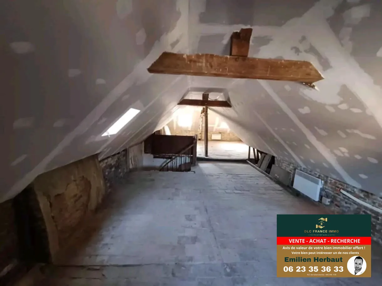 Immeuble à vendre à Avesnes-sur-Helpe avec potentiel de transformation - Centre-ville proche 