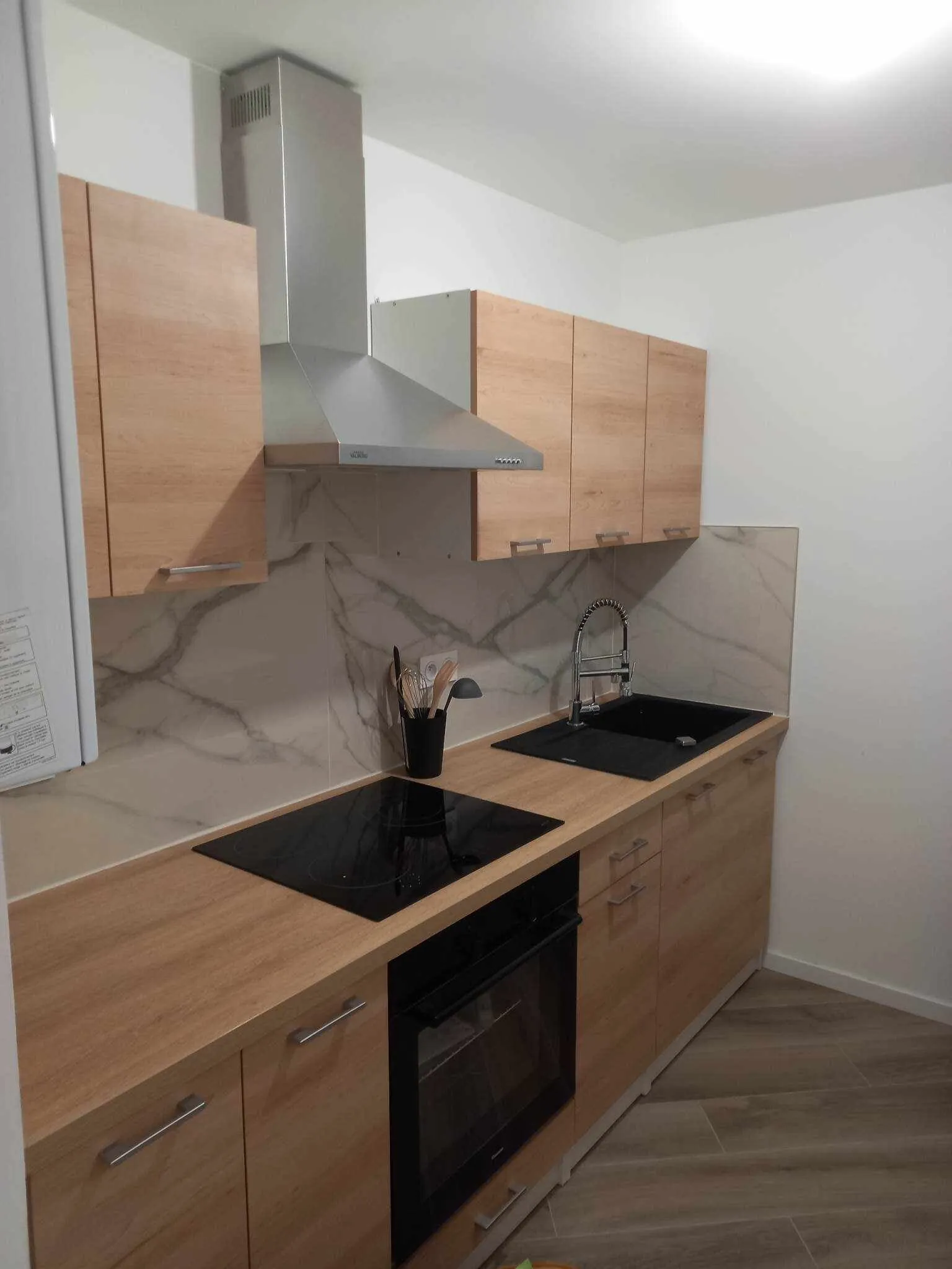 Maison à vendre à Roanne avec 2 chambres, terrasse et cave 