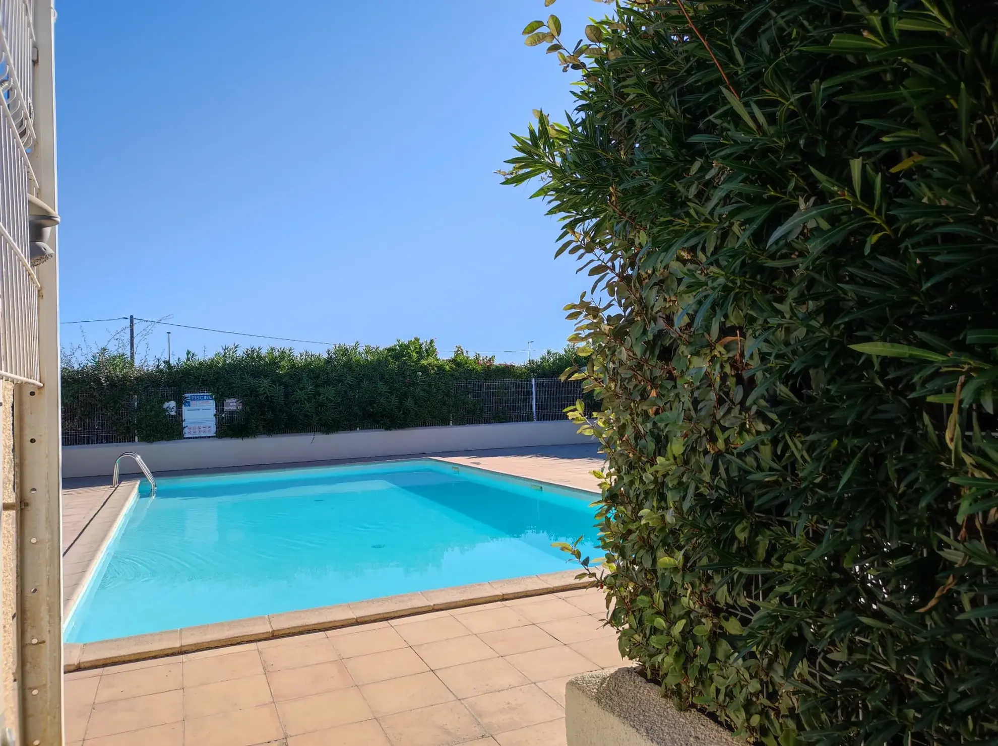 Maison 3 pièces avec jardin, piscine et parking à Marseillan proche de l'étang de Thau 