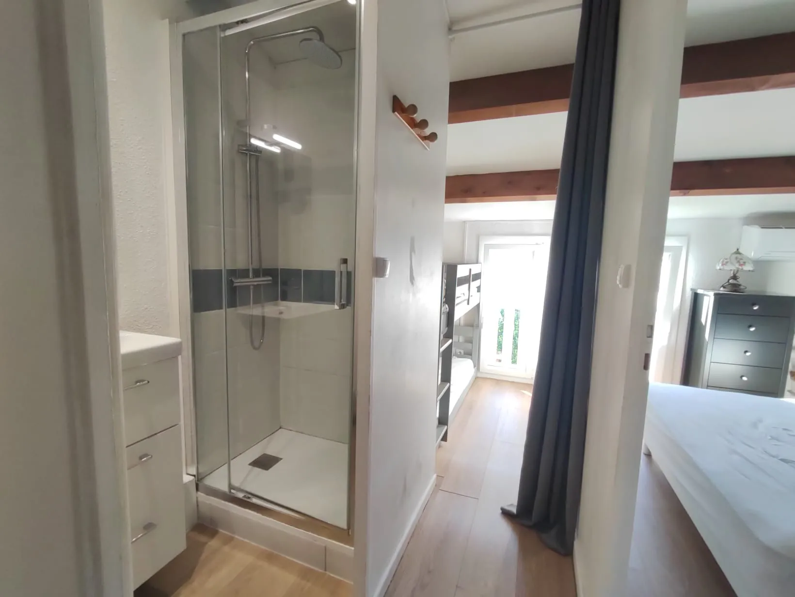 Maison 3 pièces avec jardin, piscine et parking à Marseillan proche de l'étang de Thau 