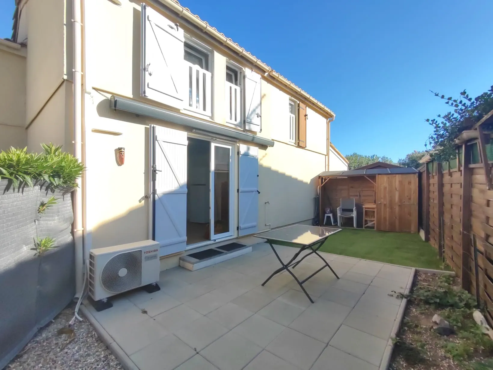 Maison 3 pièces avec jardin, piscine et parking à Marseillan proche de l'étang de Thau 