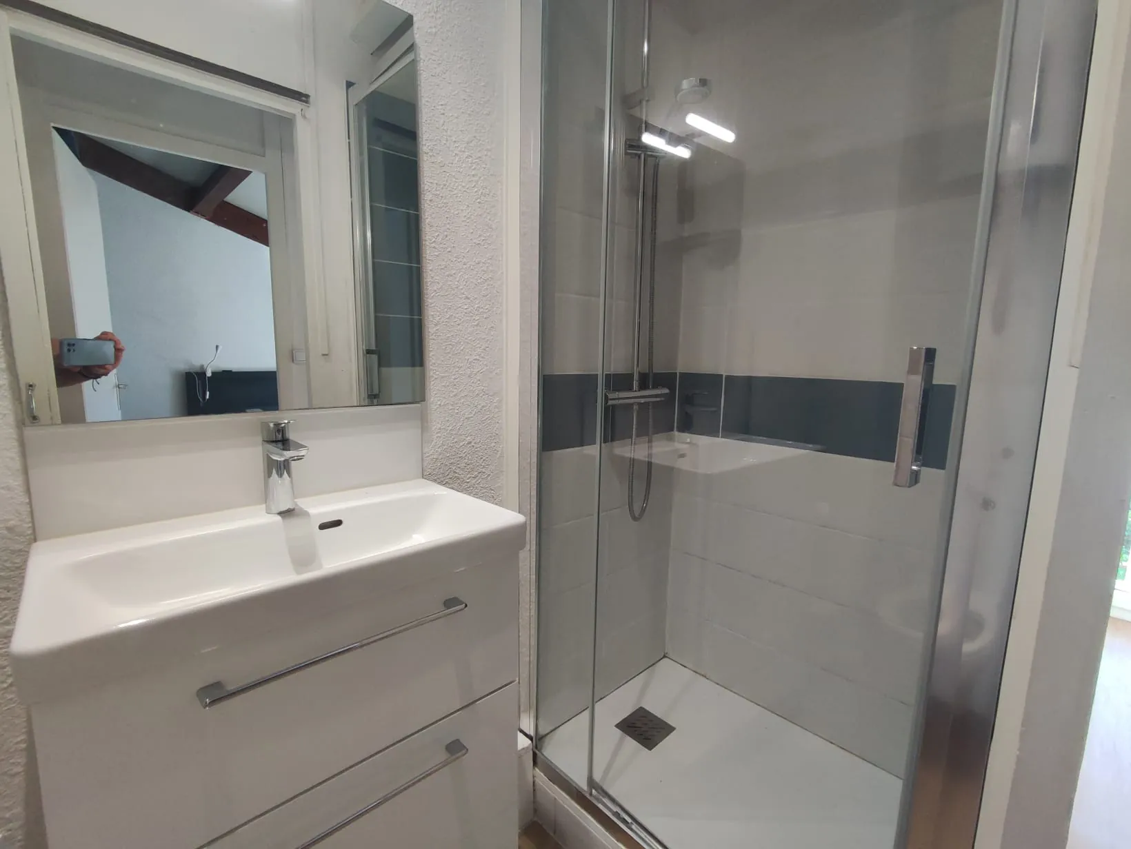 Maison 3 pièces avec jardin, piscine et parking à Marseillan proche de l'étang de Thau 