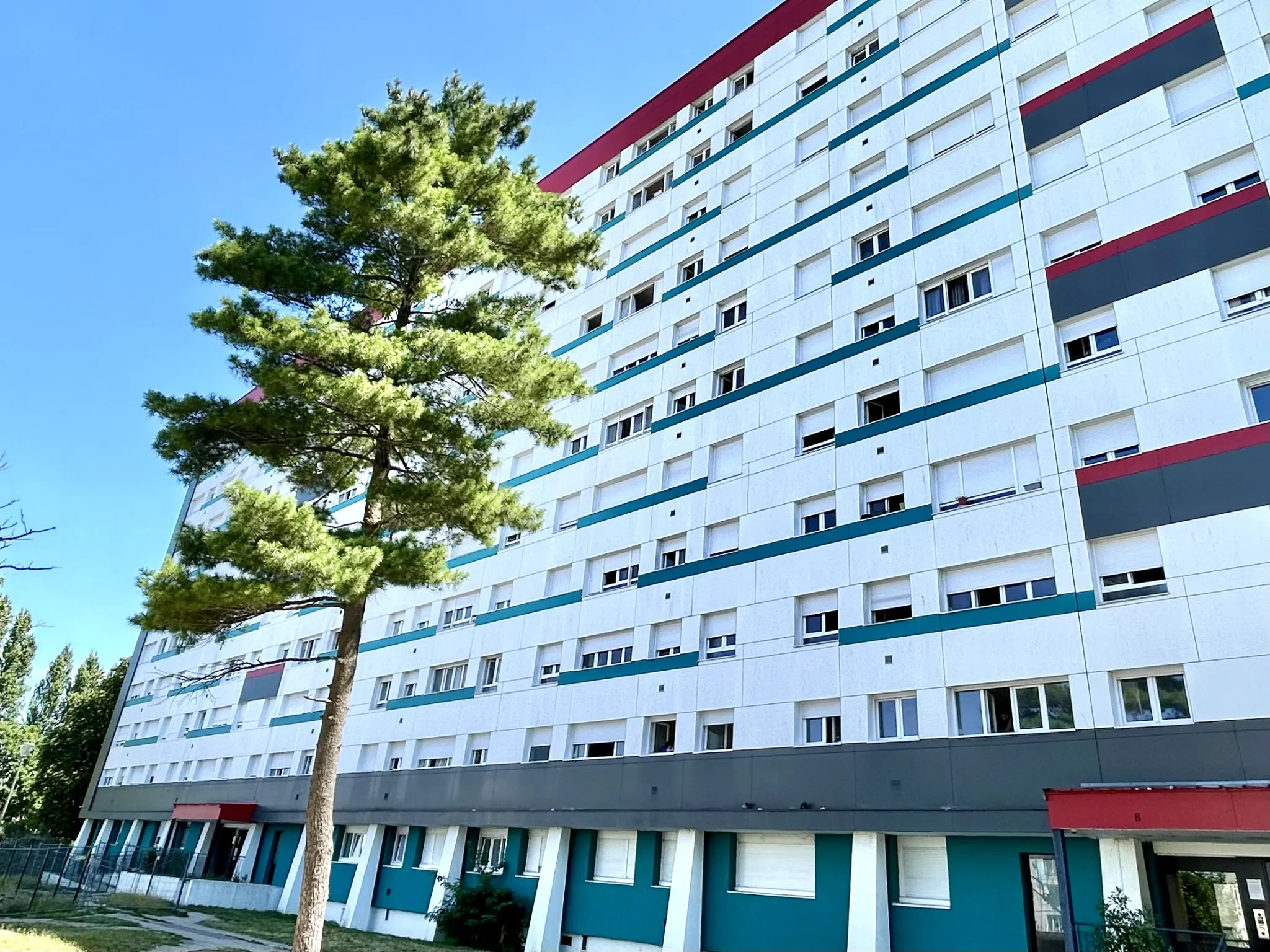 Appartement 4 pièces loué avec parking et cave à Clichy-sous-Bois