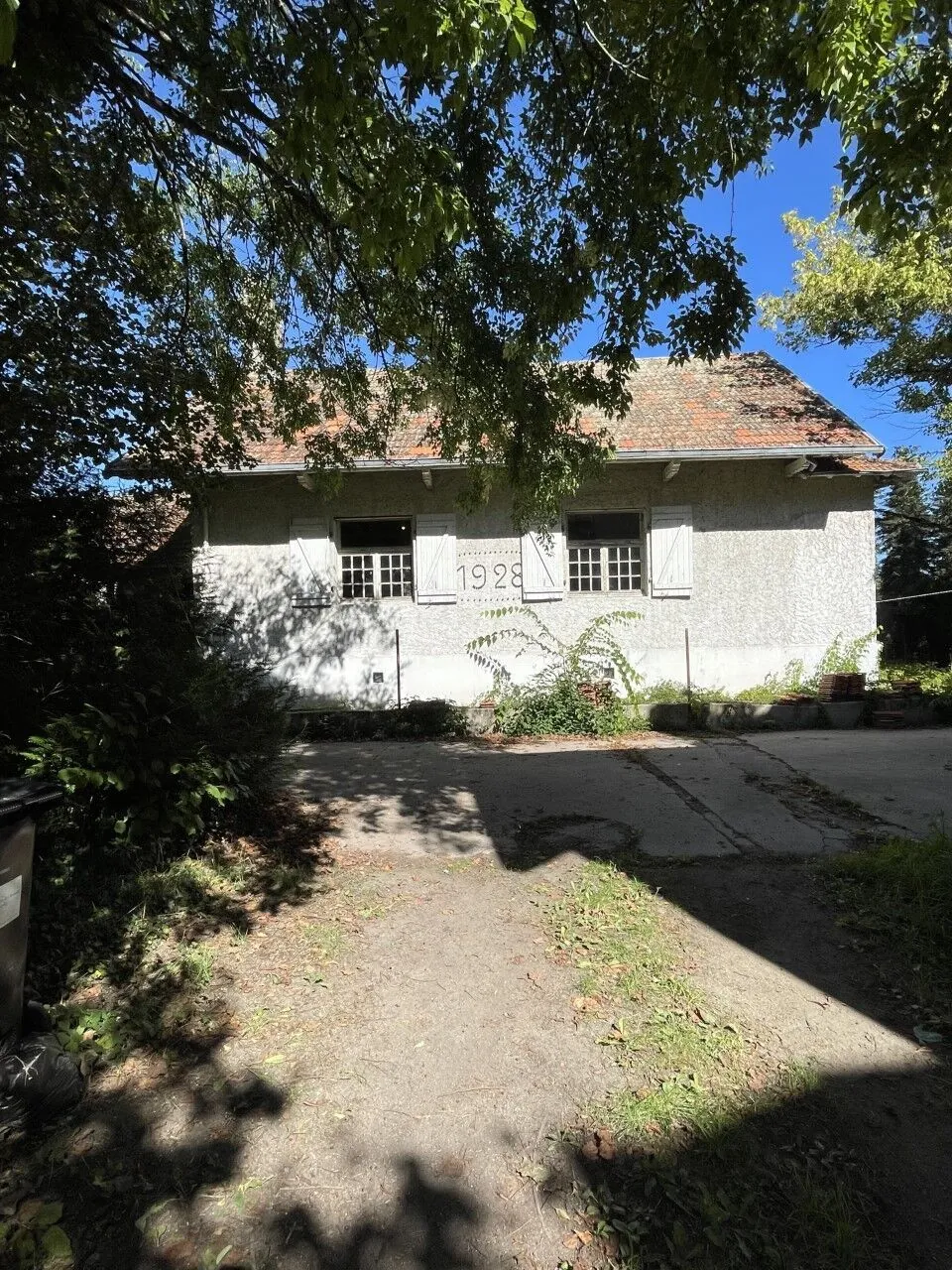Maison à rénover à Bellerive-sur-Allier près du CREPS - 115 m² terrain 500 m² 
