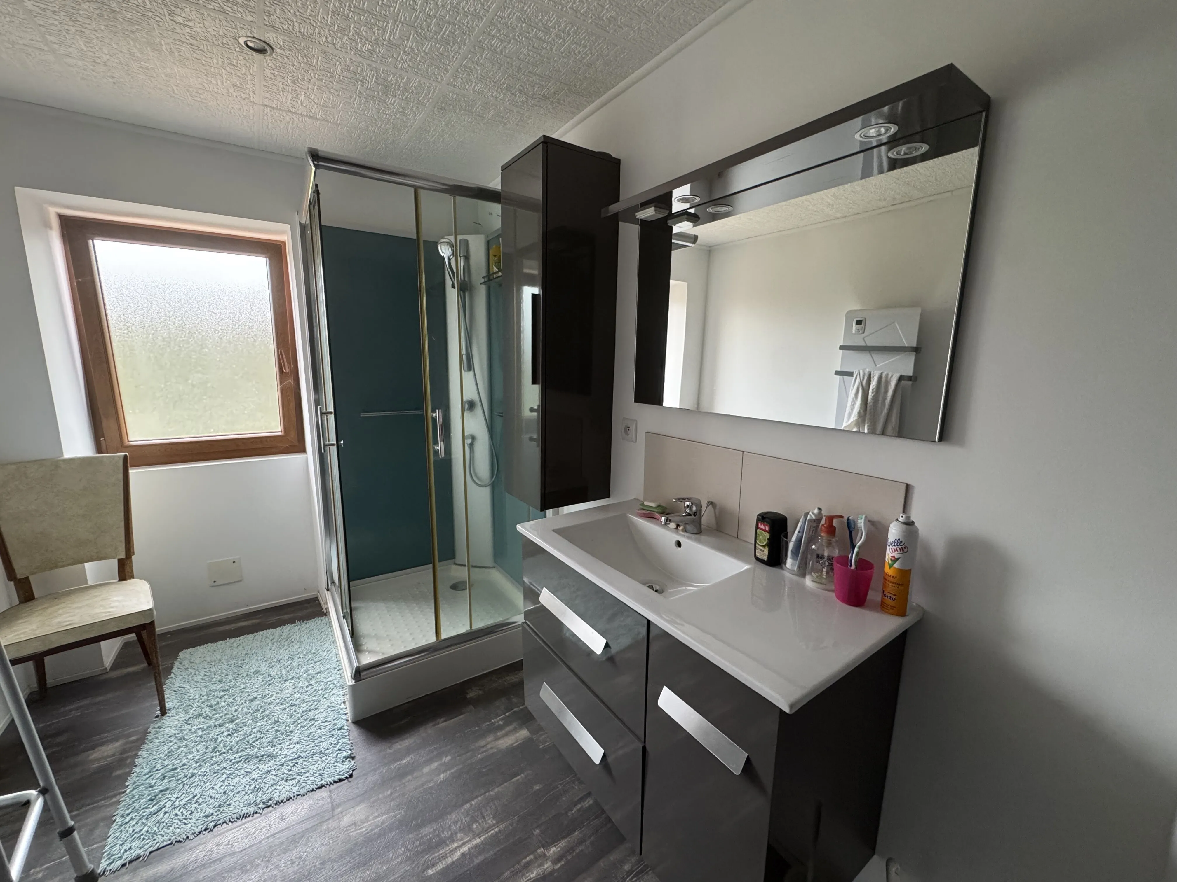 Maison de campagne à vendre à Chandon – 165 m² avec garage et terrasse 