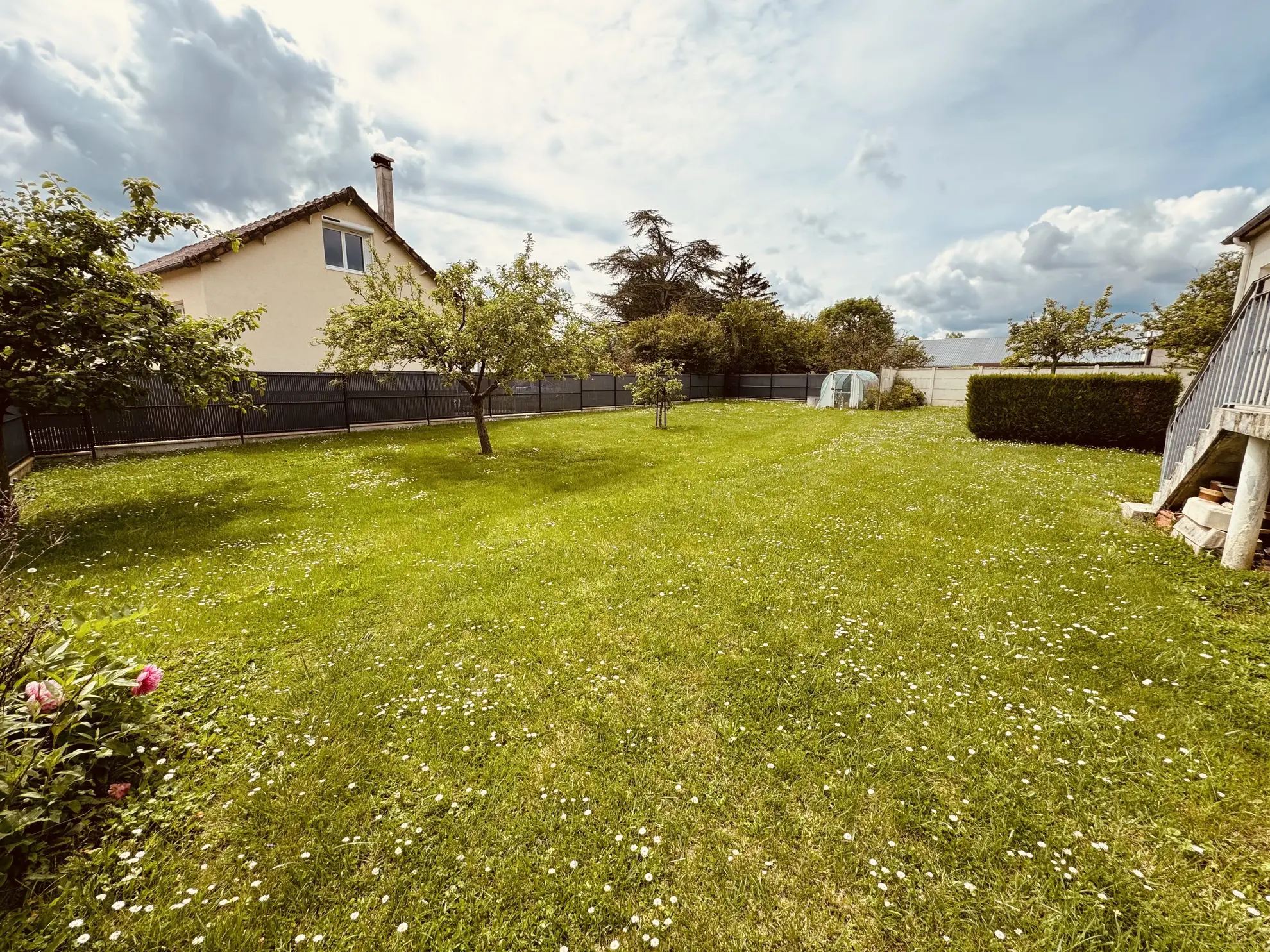 Maison individuelle à Chaussoy Epagny avec jardin et garage proche d'Ailly-sur-Noye 