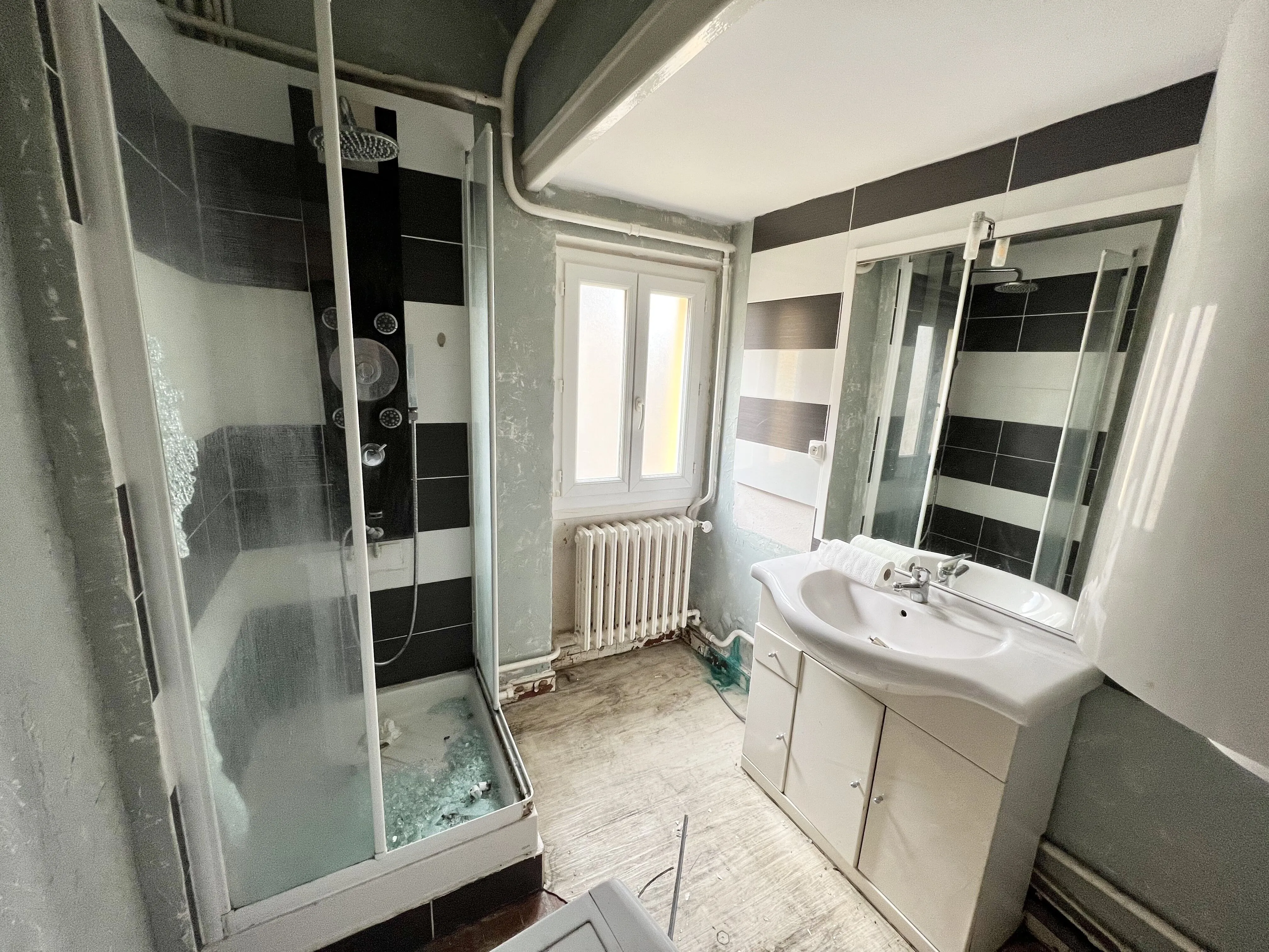 Appartements à rénover à Digoin - Investissement rentable ou résidence 