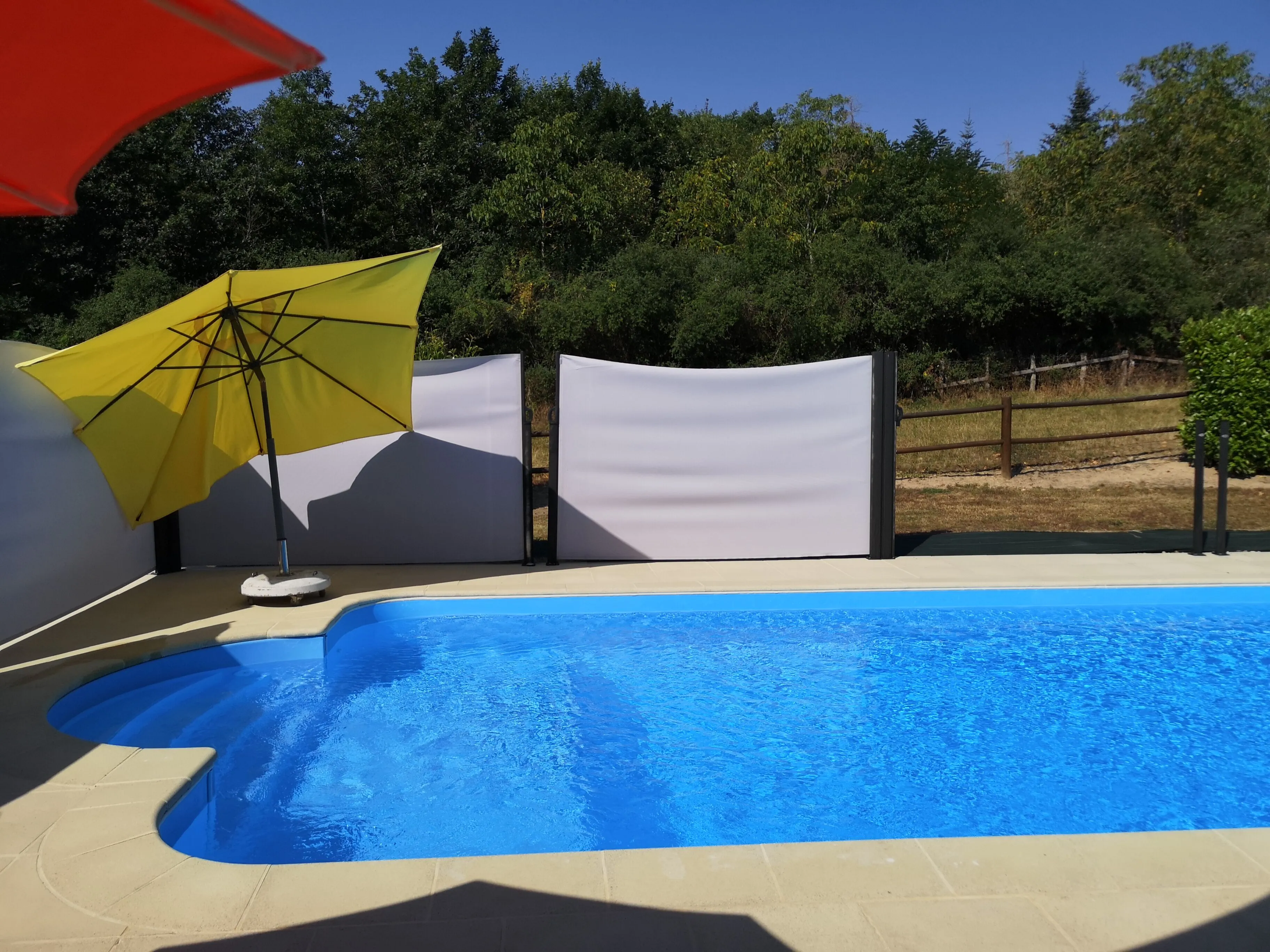 Charmante maison de campagne de 220 m² avec terrain et piscine à Saint-Agnan 