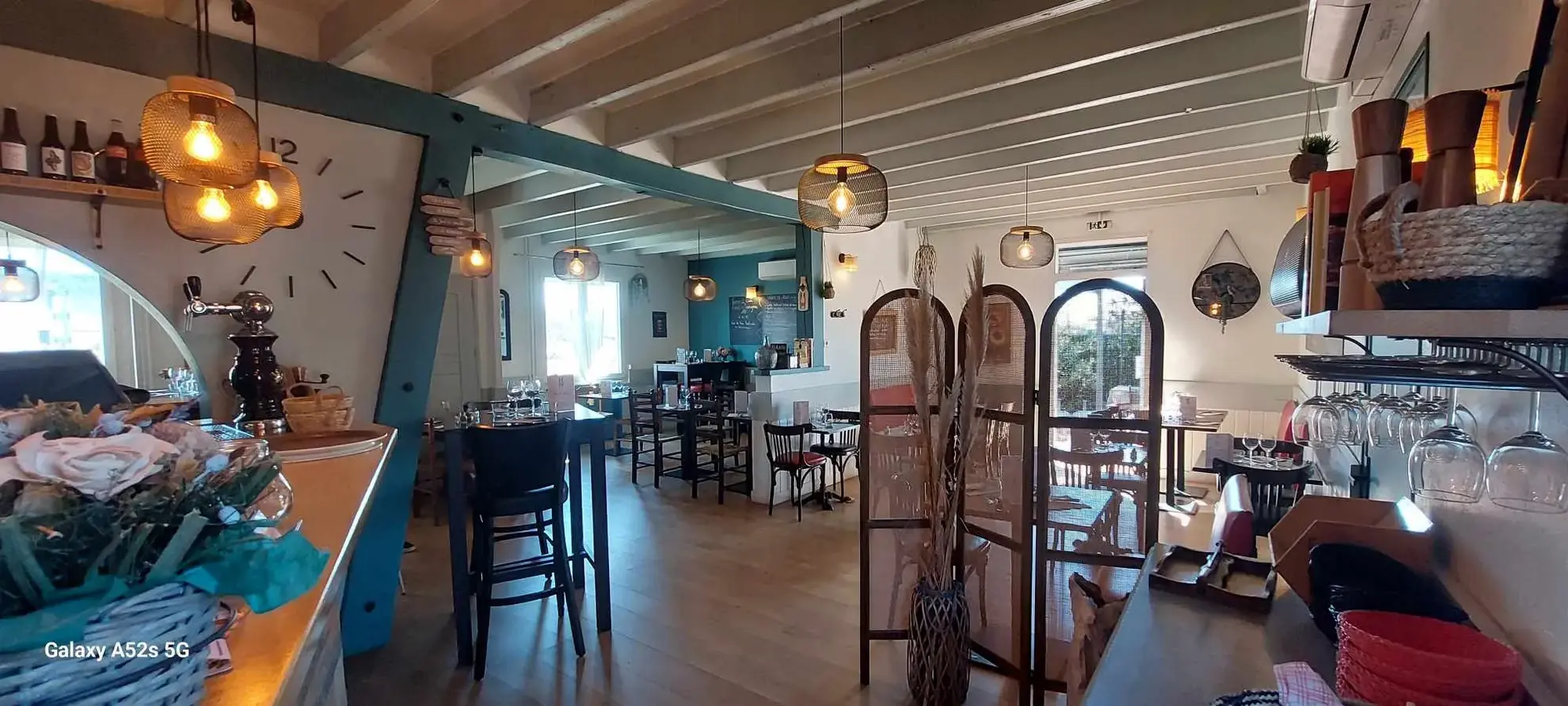 Opportunité de Restaurant à Vendre à Toulouse Sud avec Grand Parking et Terrasse