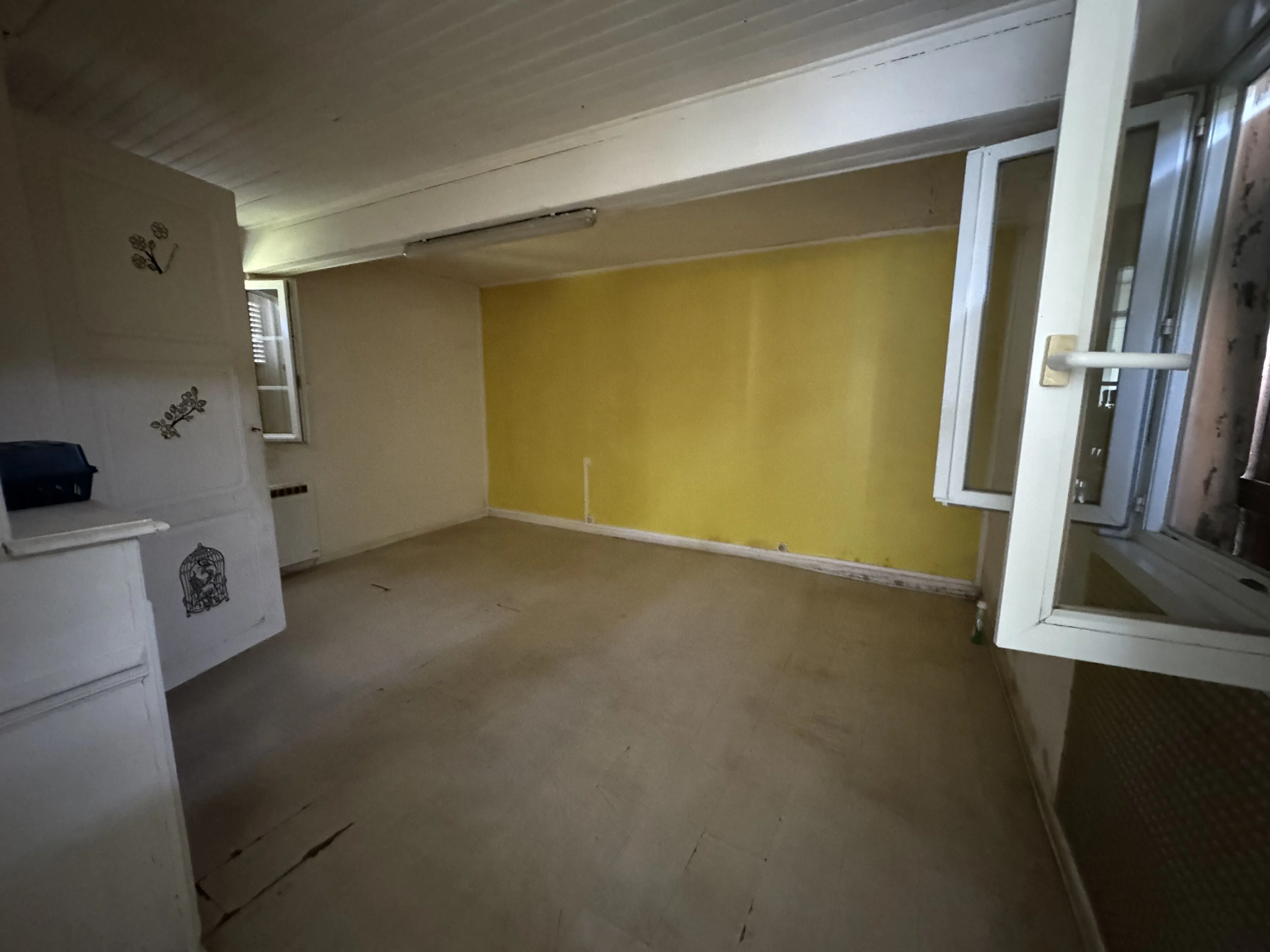 Maison de village à rénover à Erches - Proximité grands axes et tranquilité 