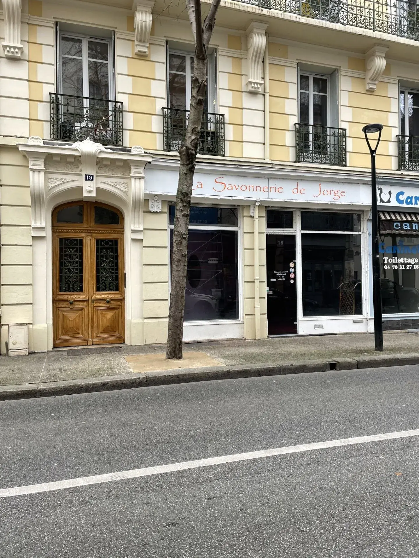 Local commercial de 20 m² à Vichy en emplacement stratégique 