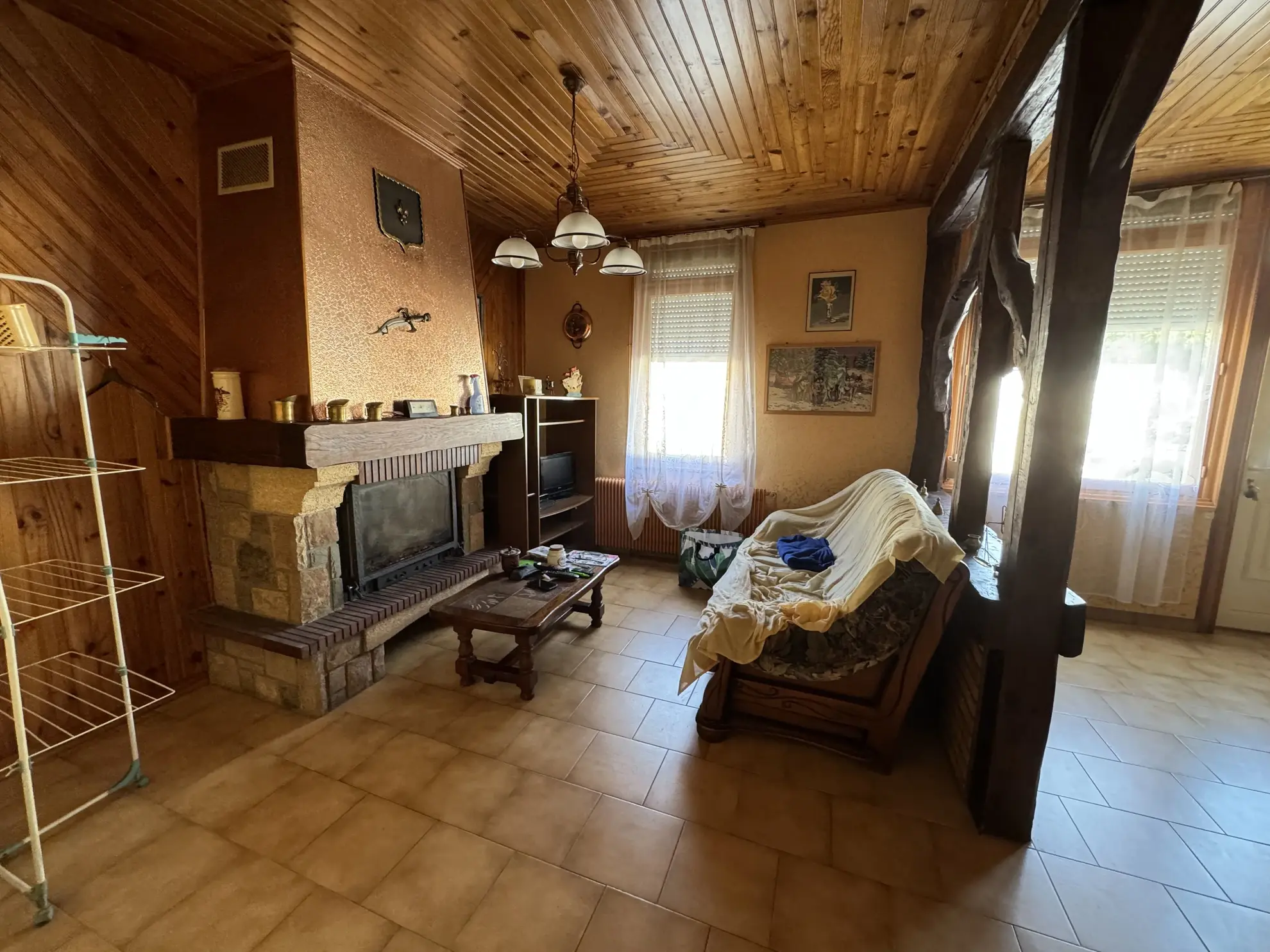 Maison de ville à vendre en centre d'Ailly-sur-Noye avec garage et 3 chambres 