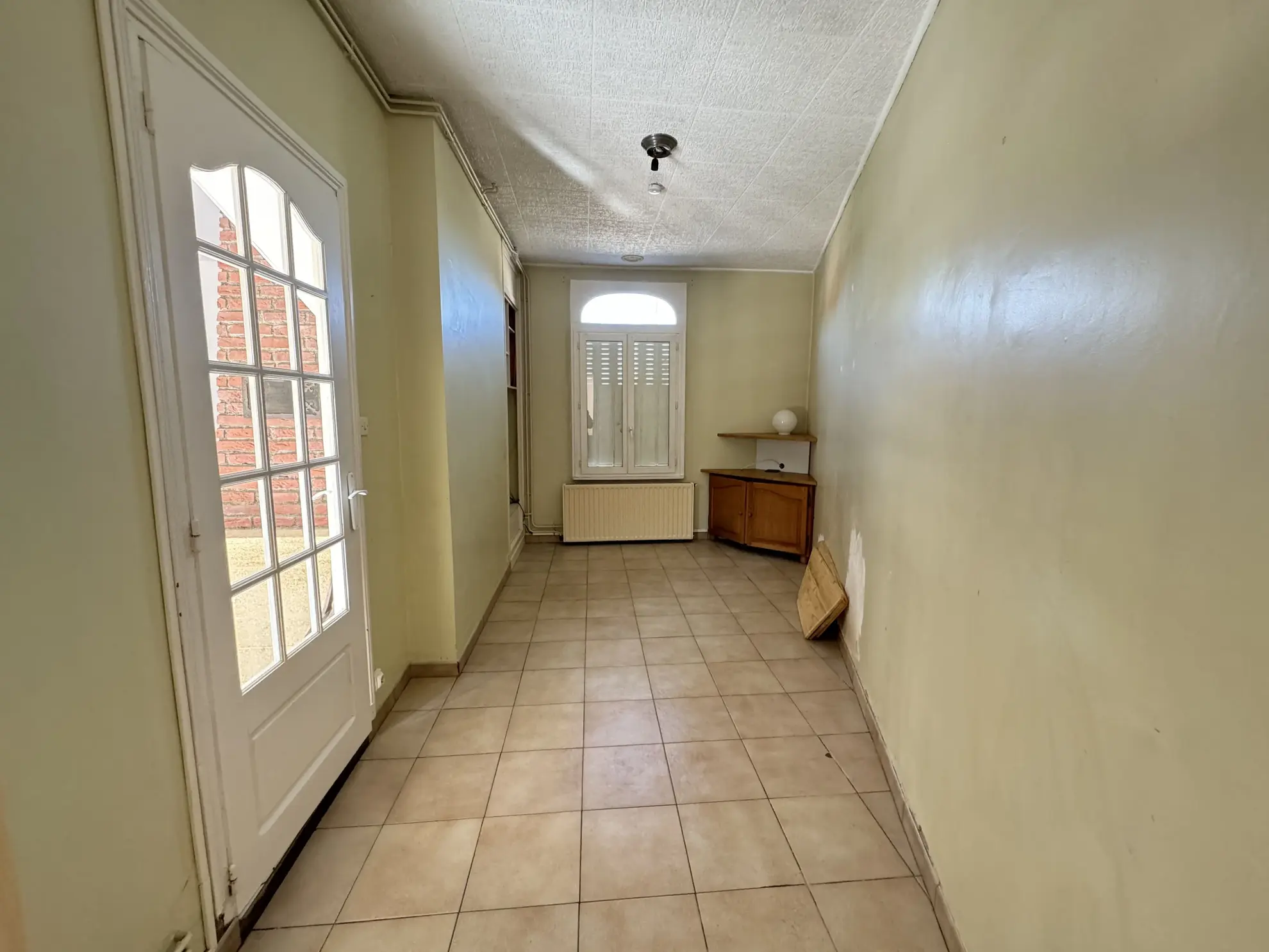 Belle maison de village à vendre proche d'Amiens avec jardin et grand volume 