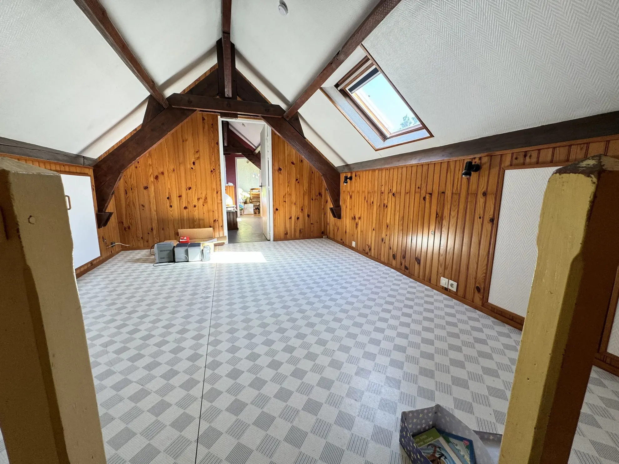 Belle maison de village à vendre proche d'Amiens avec jardin et grand volume 