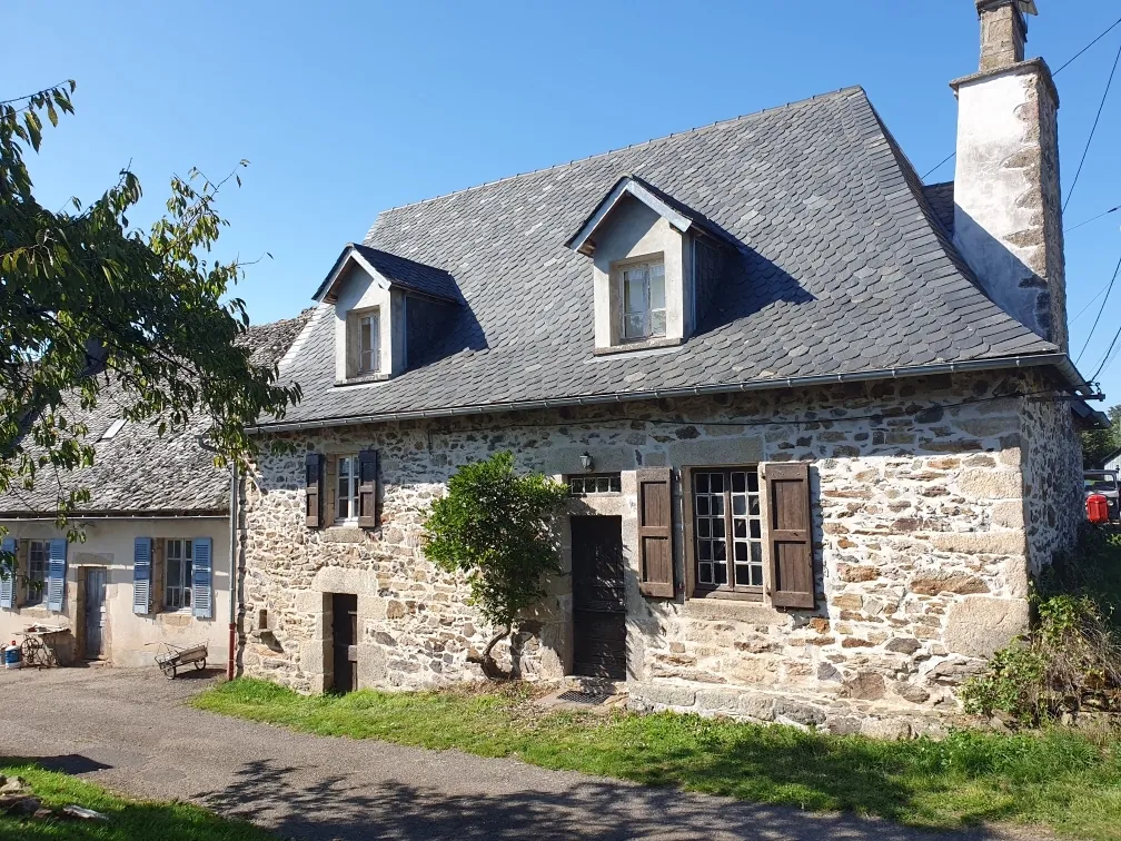 Charmante maison de campagne en Xaintrie, idéale pour petite famille ou vacanciers en Corrèze