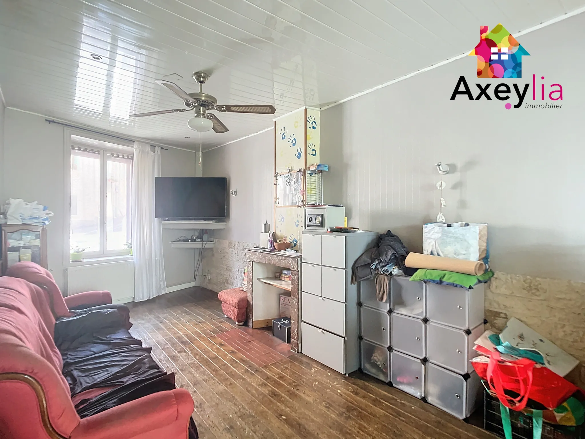 Maison en pierres de 6 chambres avec garage et terrain dans la côte roannaise 