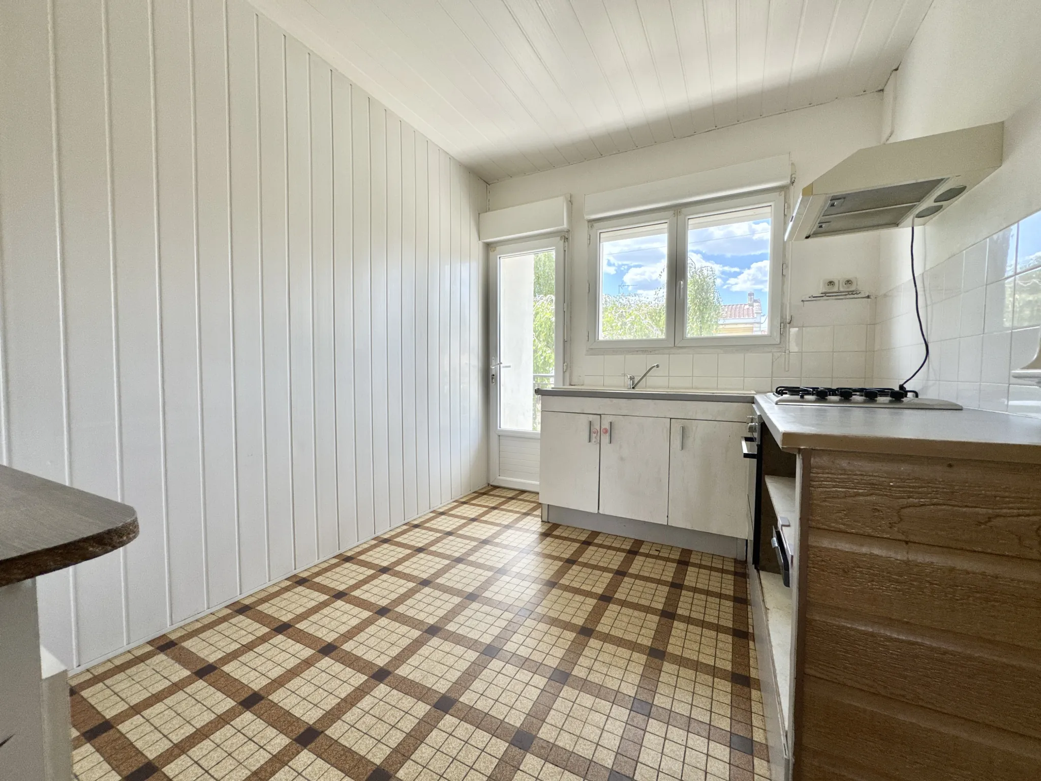 Vente maison 3 chambres avec garage et jardin à Villeneuve-sur-Lot 