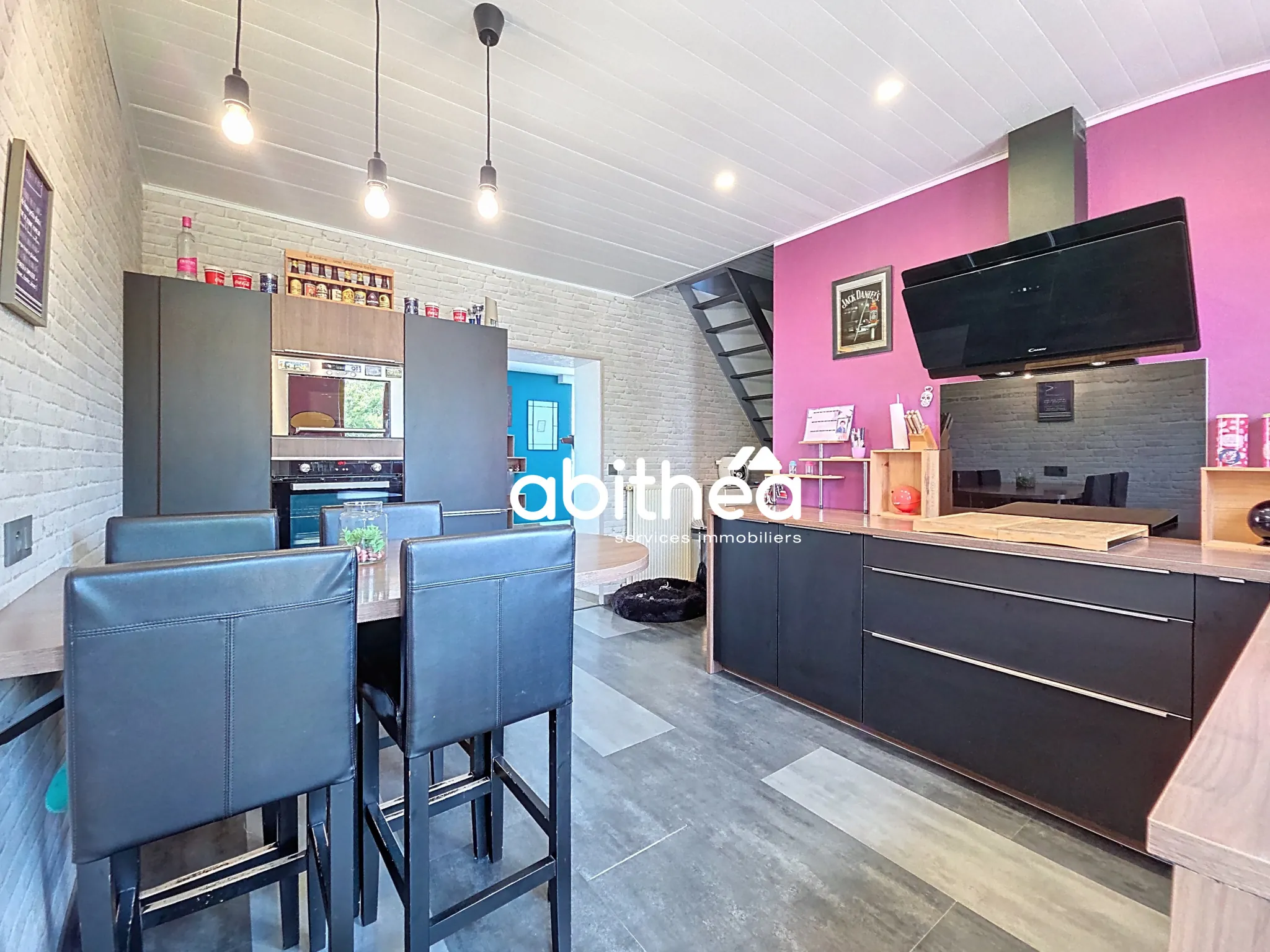 Maison semi-individuelle en semi plain-pied à Bauvin – 2 chambres, jardin, parking